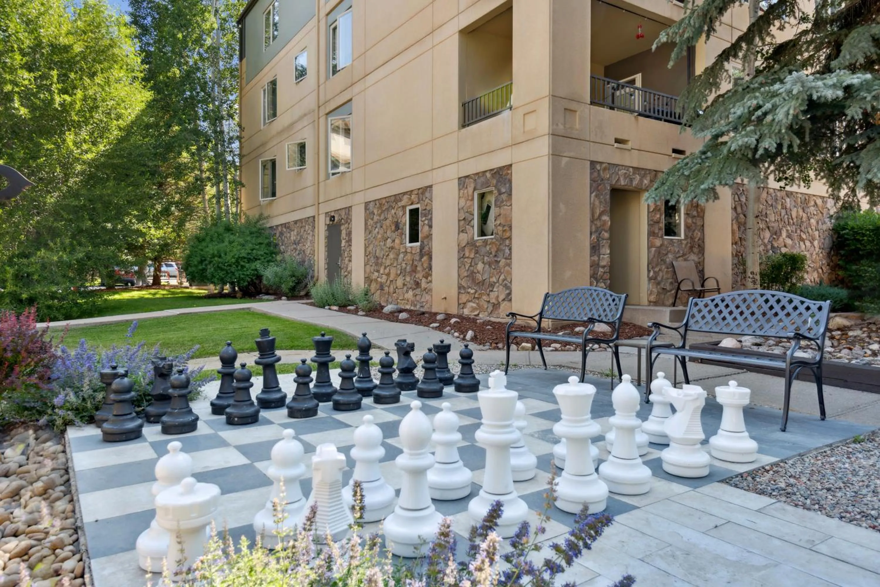 Game Room in Falcon Point