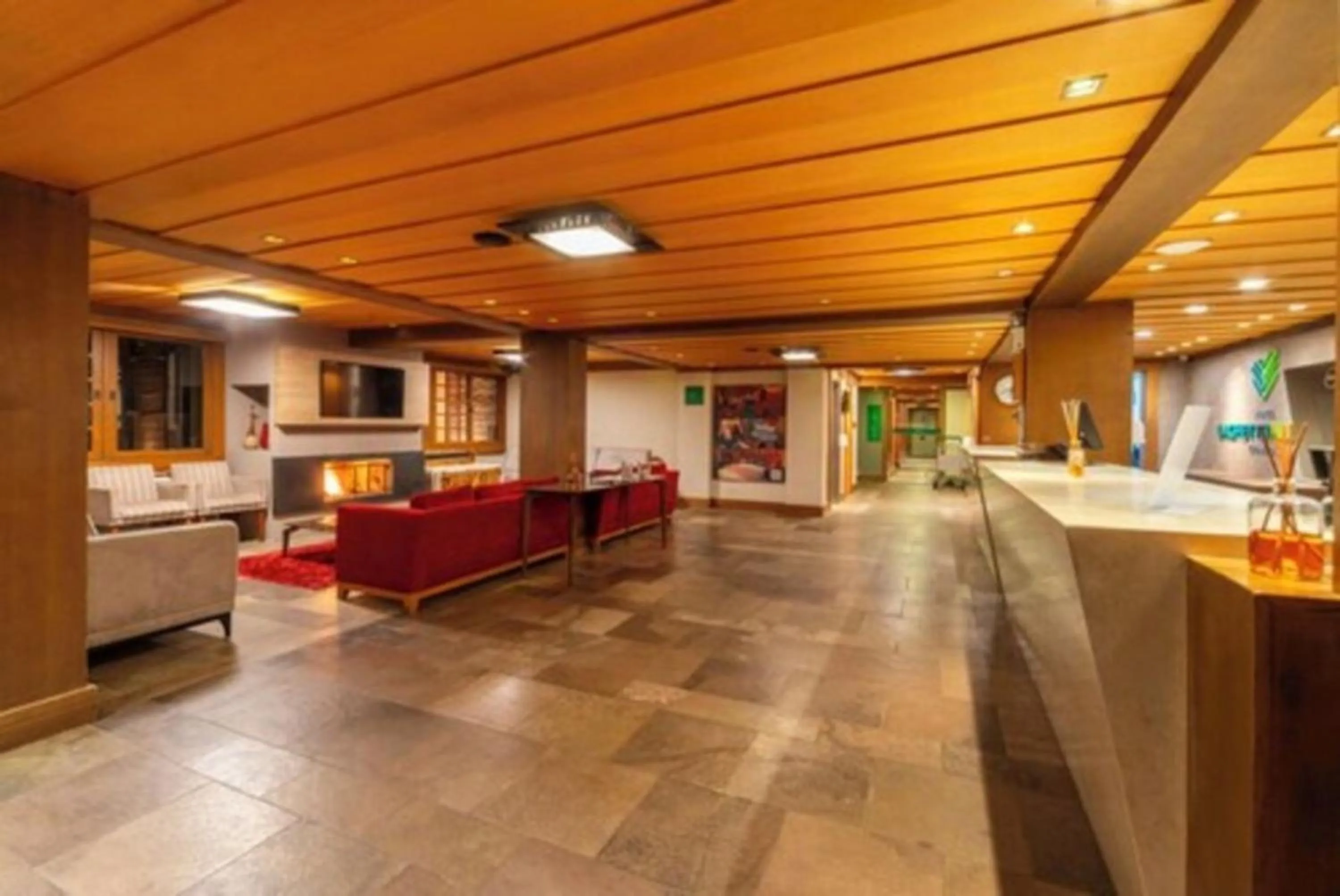 Lobby or reception in Hotel Laghetto Gramado