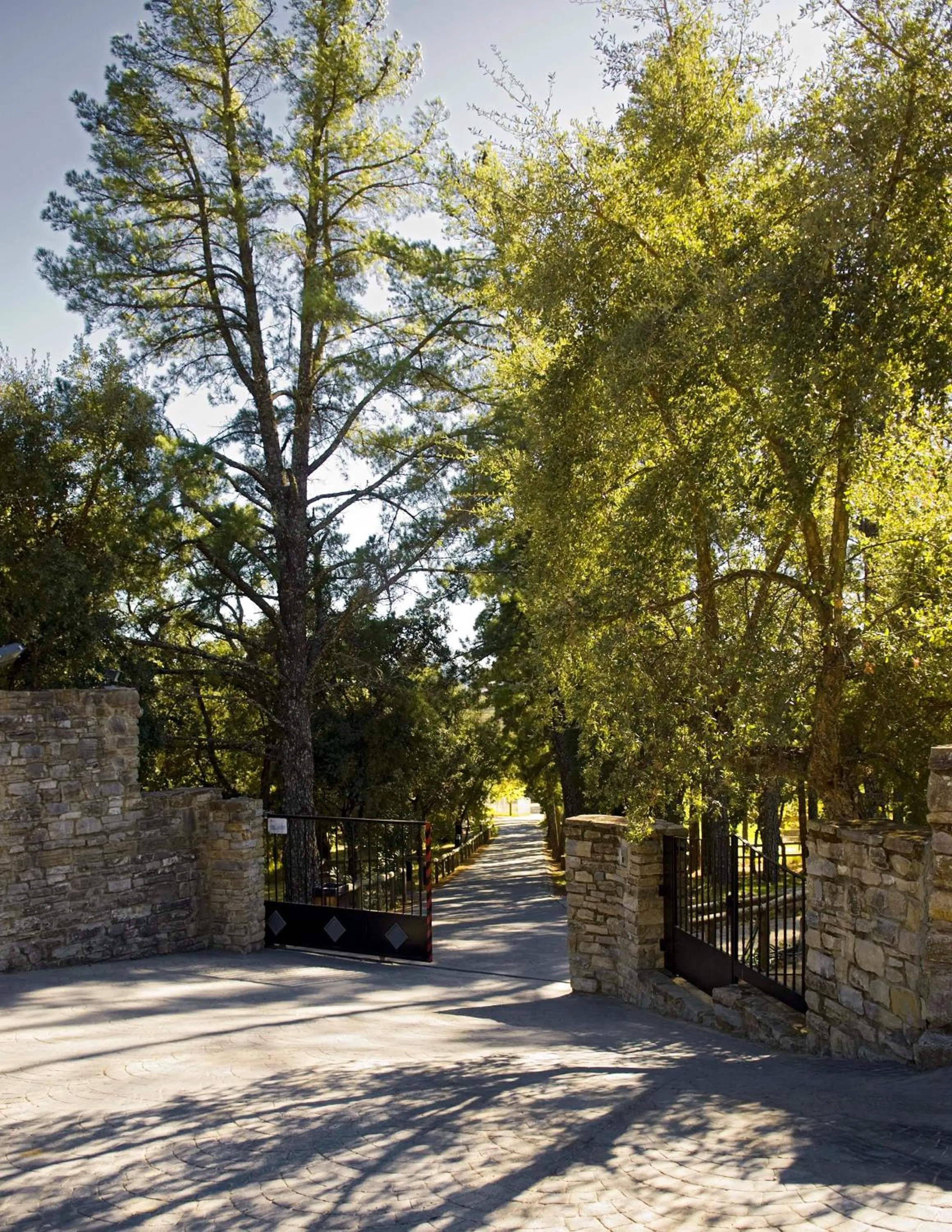 Facade/entrance in Albergue Inturjoven Cortes De La Frontera