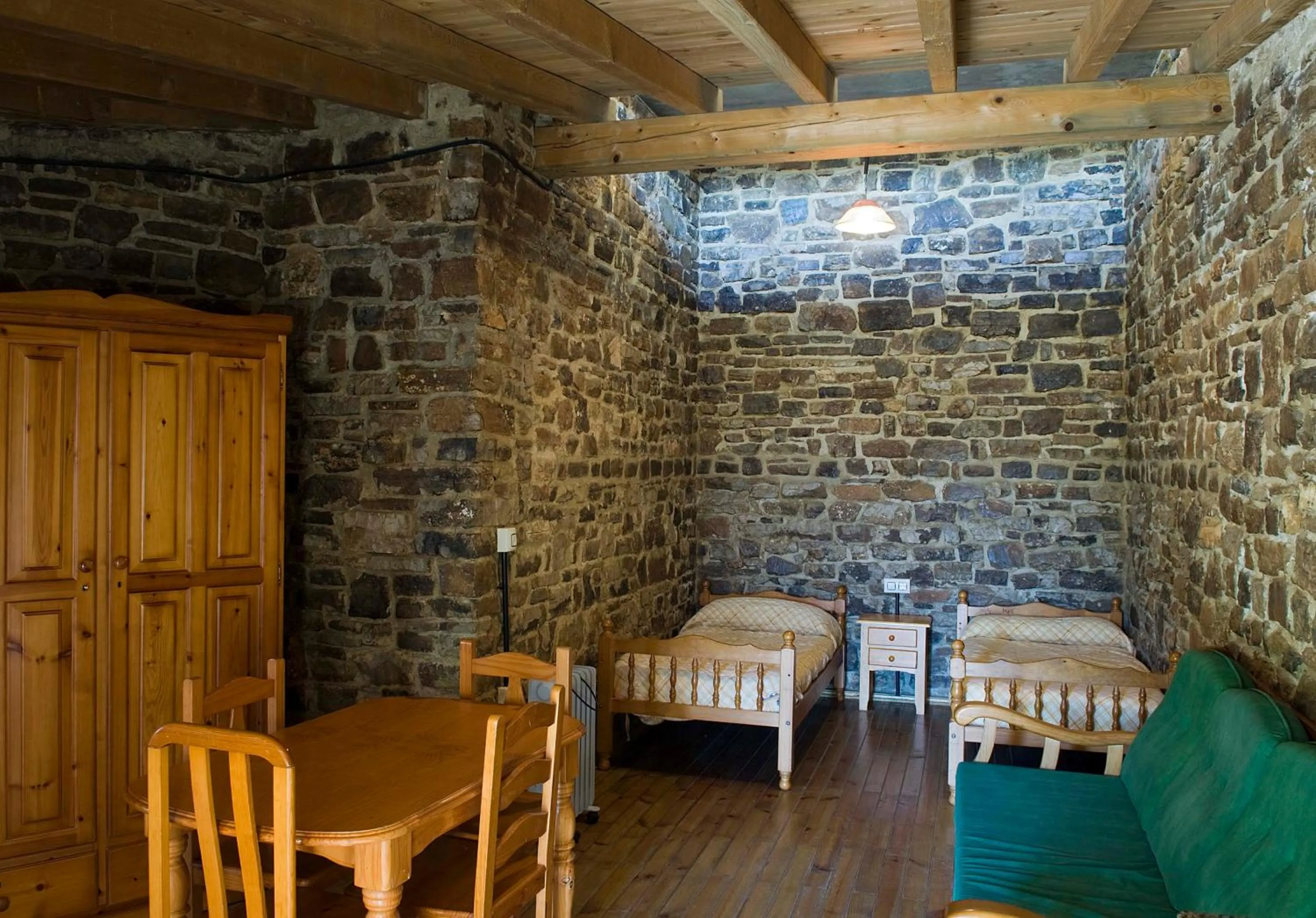 Photo of the whole room, Bed in Albergue Inturjoven Cortes De La Frontera
