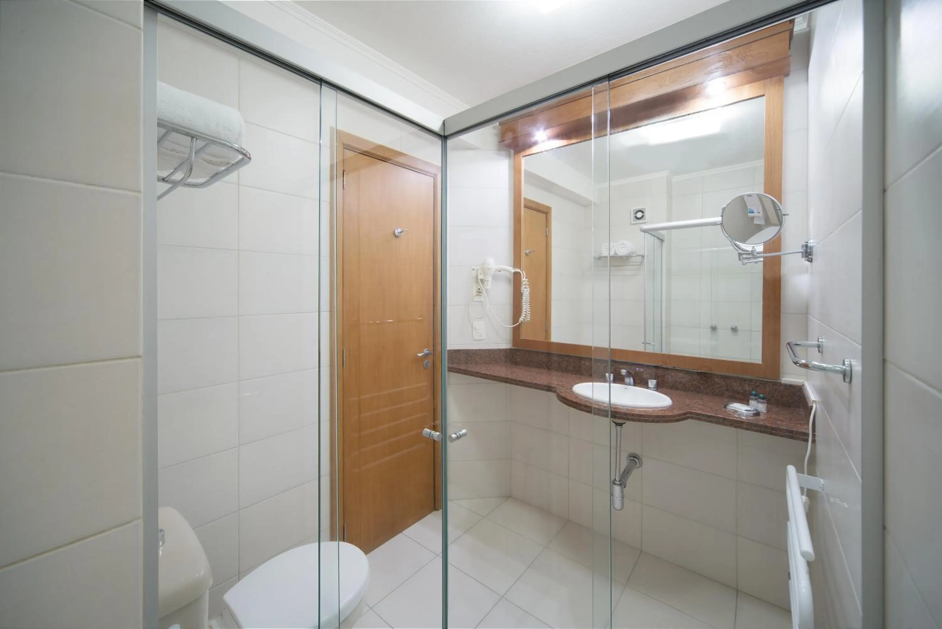 Bathroom in Hotel Laghetto Premio