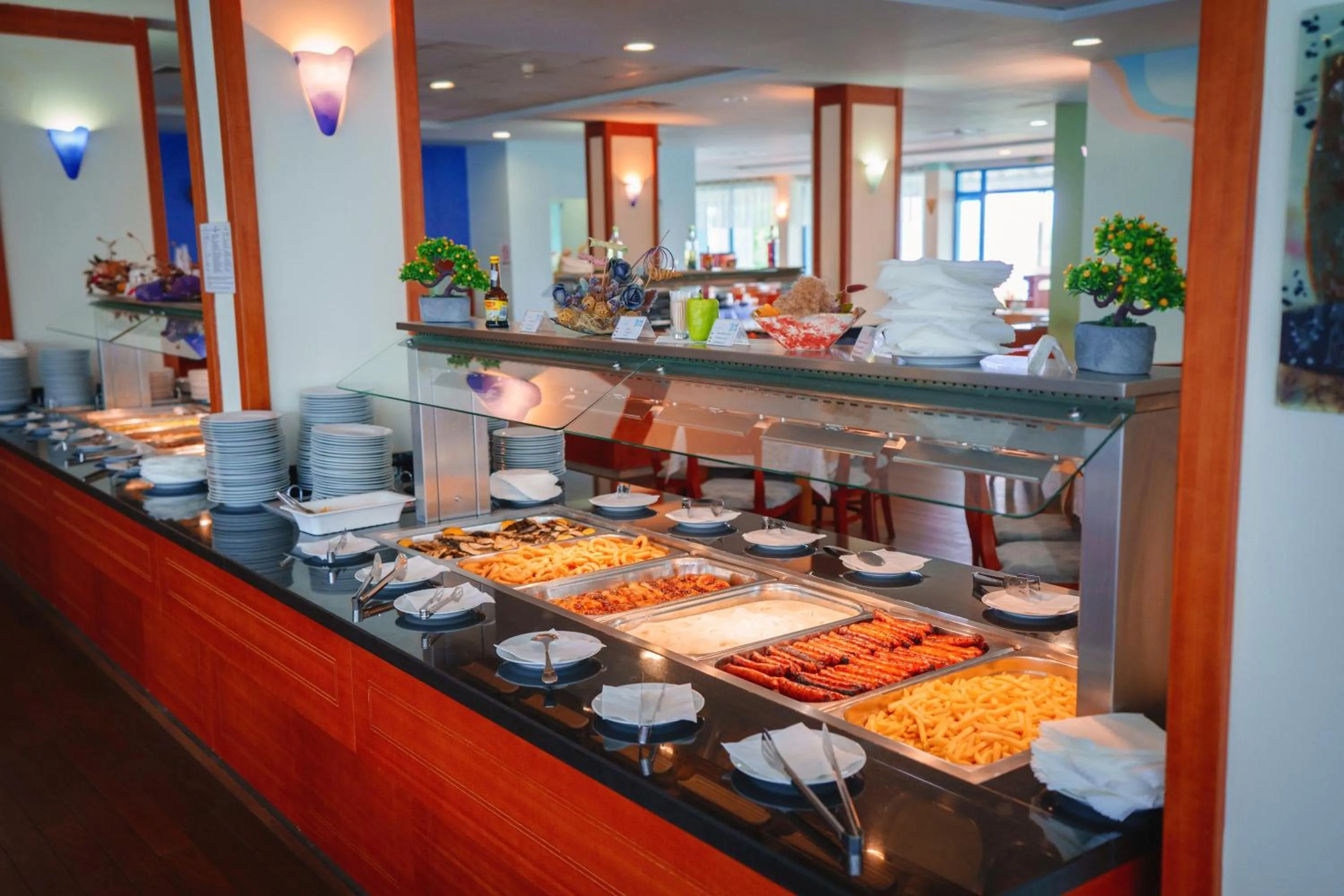 Food in Hotel Perla Beach Club - All Inclusive