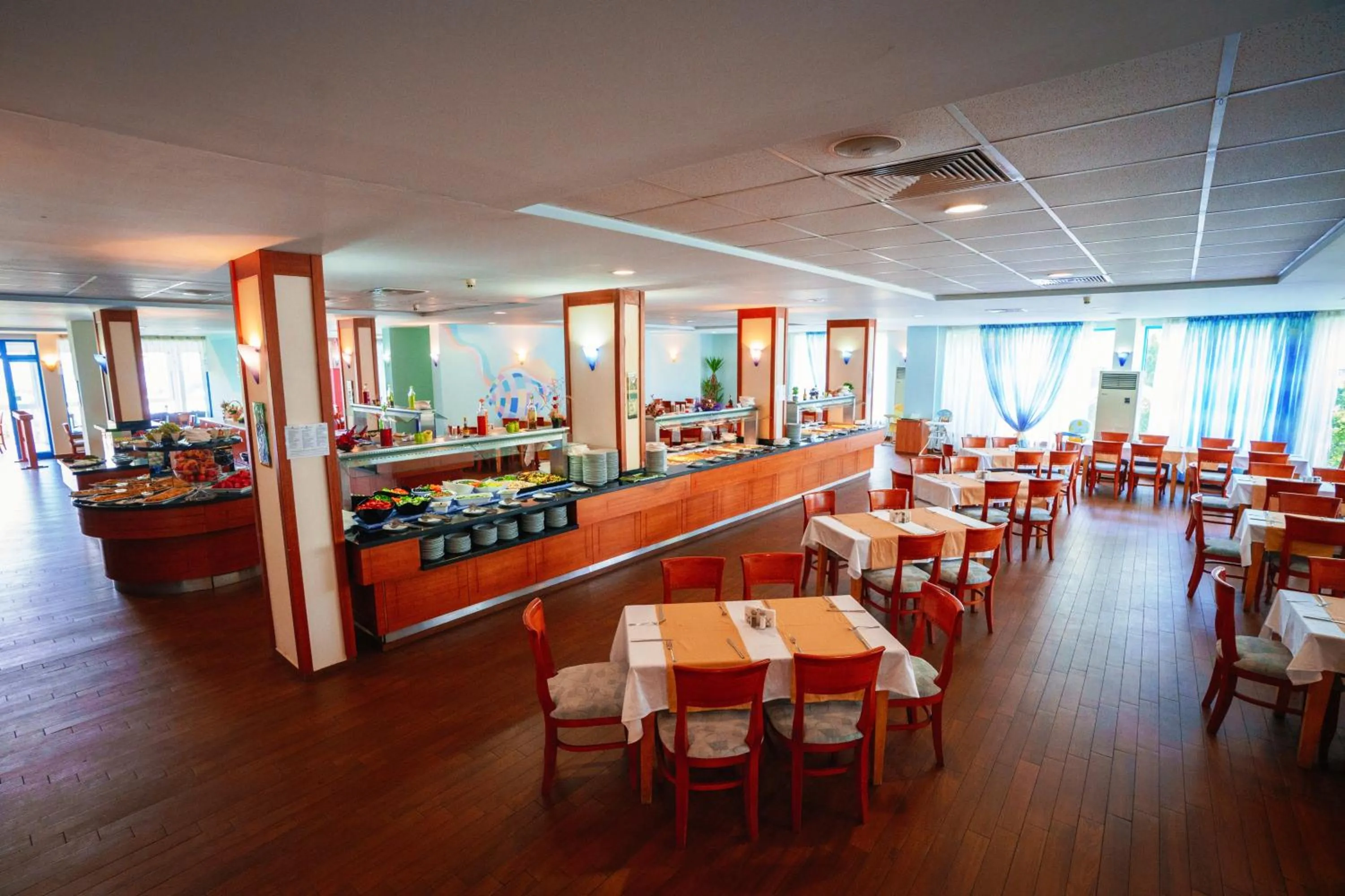 Restaurant/places to eat in Hotel Perla Beach Club - All Inclusive