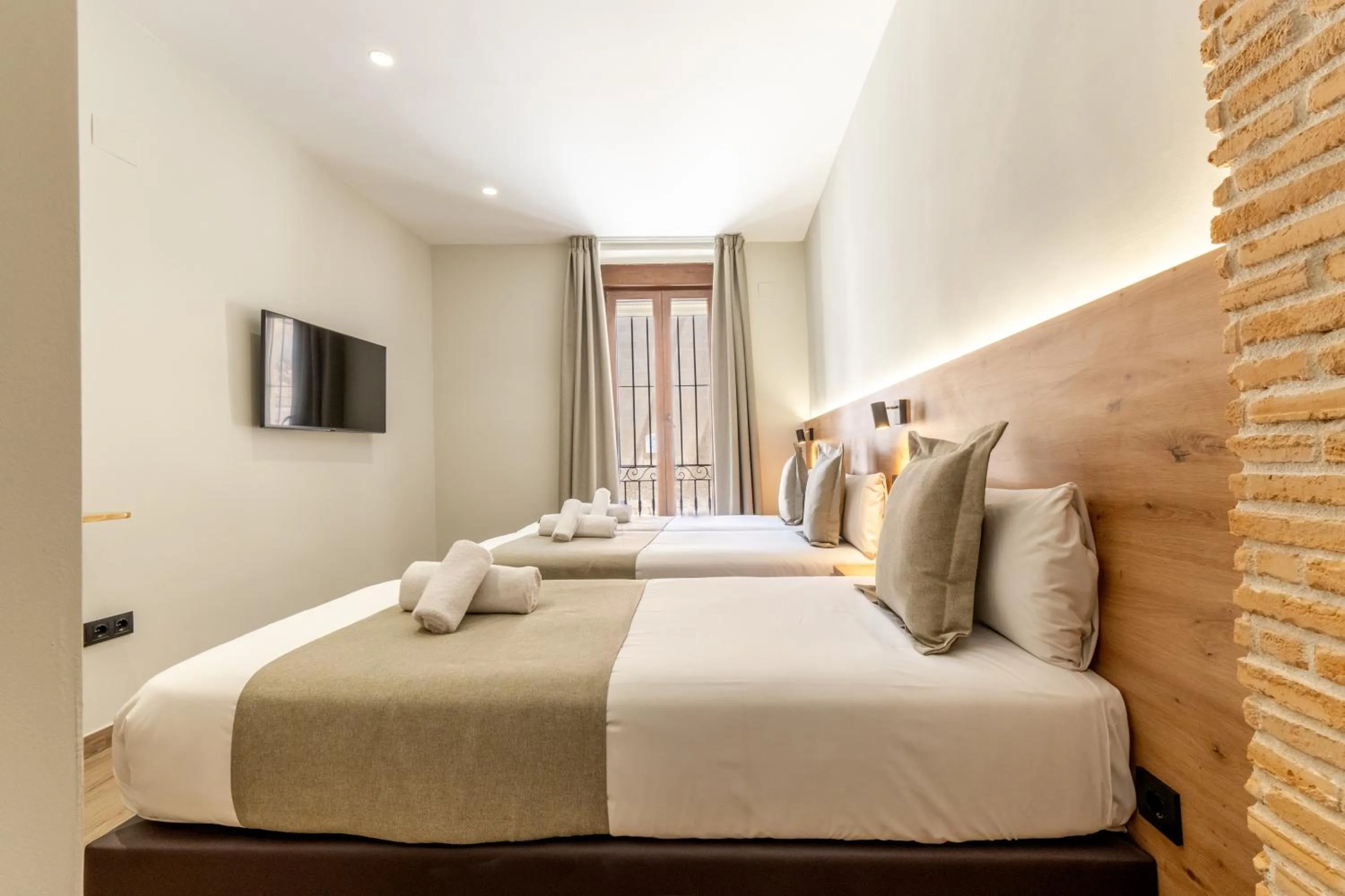 Bedroom, Bed in Hotel La Milagrosa