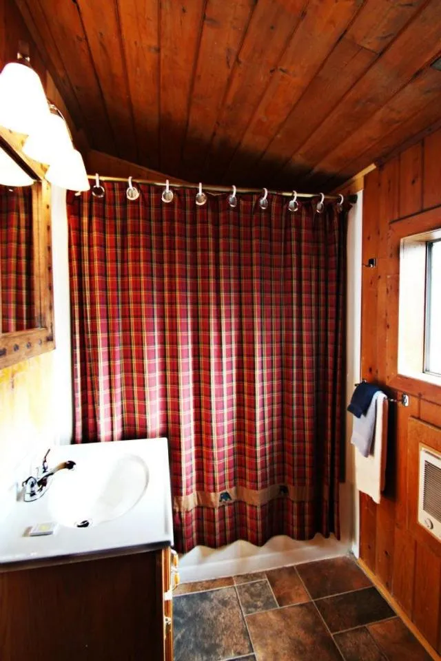 Three Bears Lodge