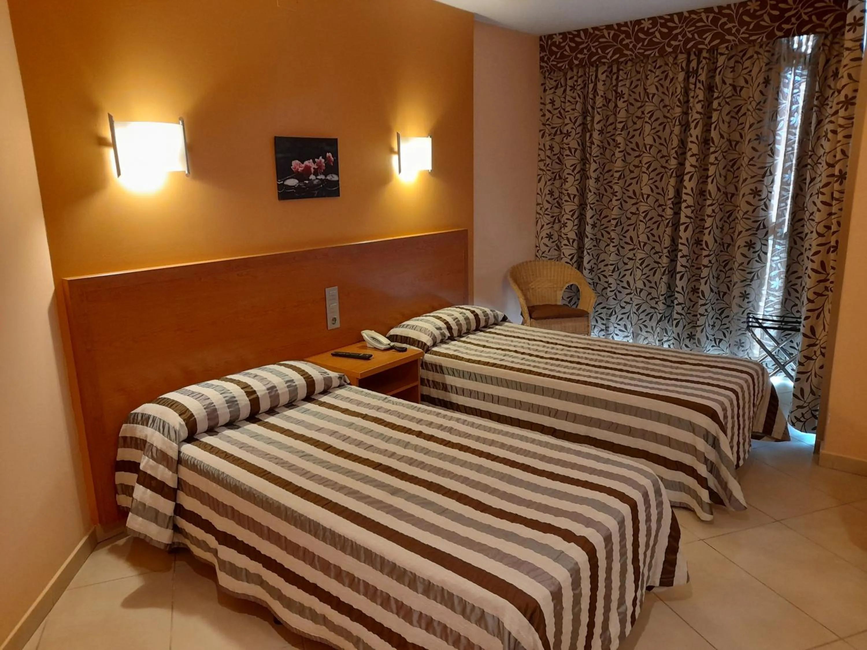 Bed in Hotel Avenida El Morell