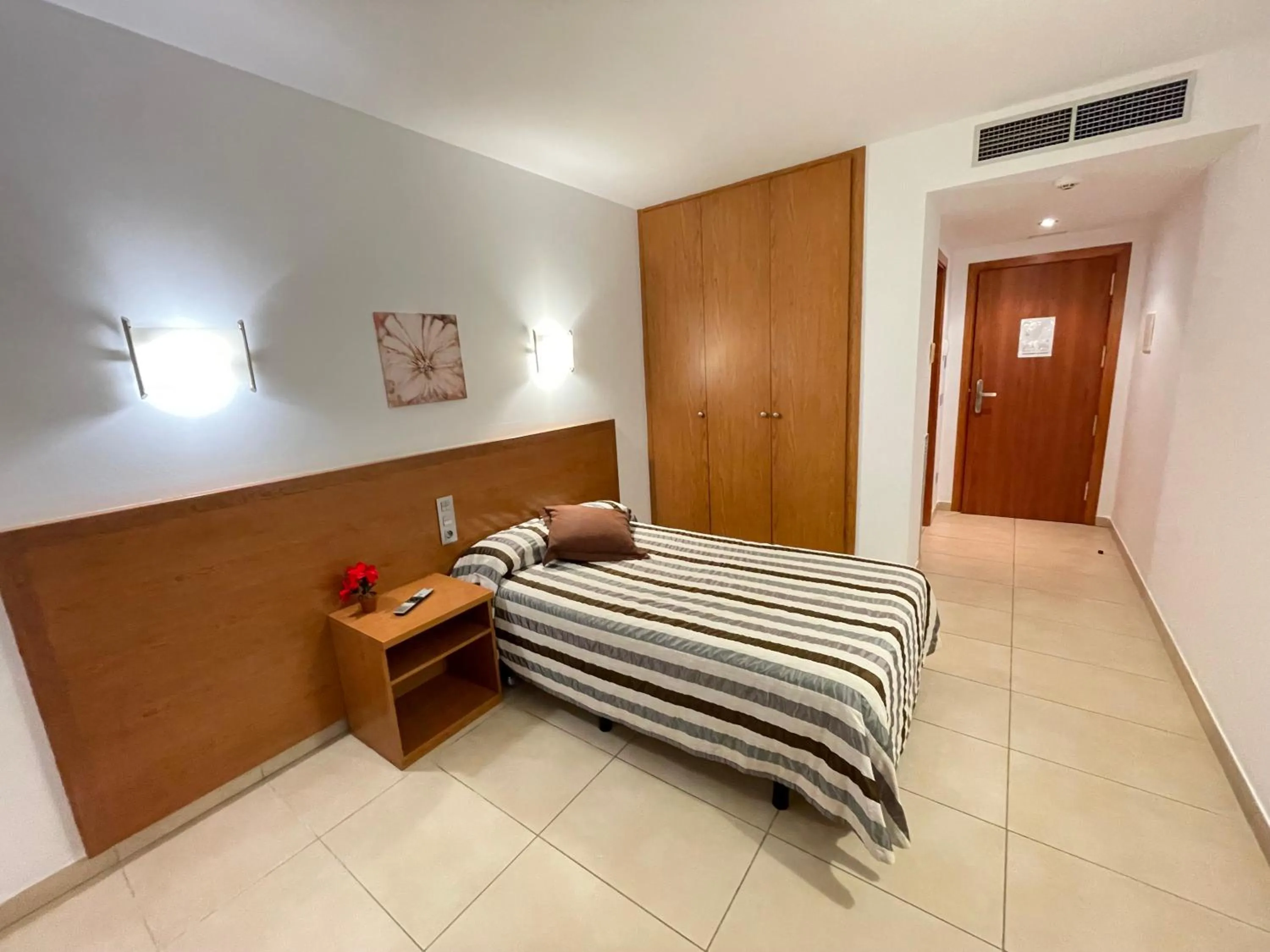 Bed in Hotel Avenida El Morell