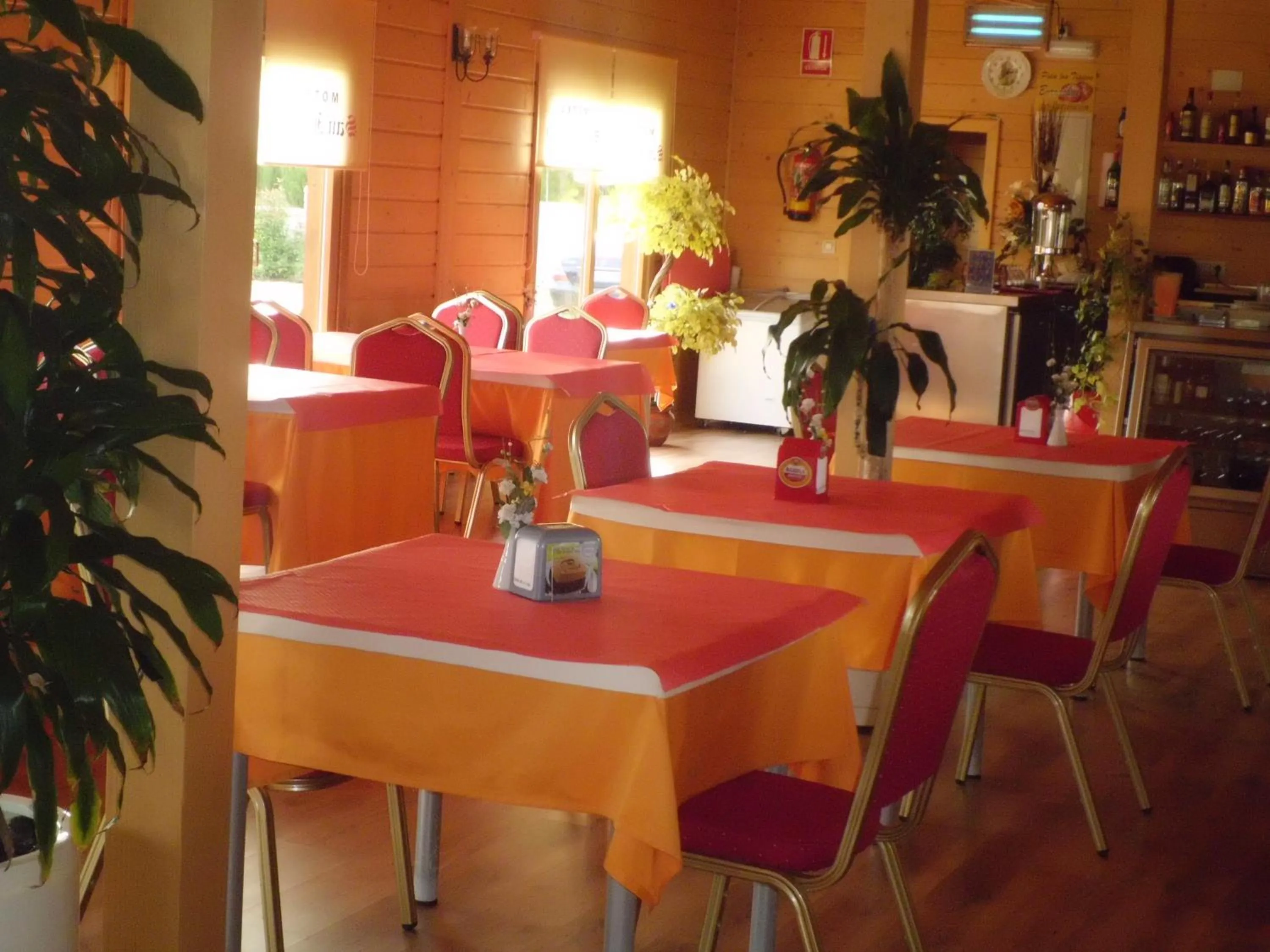 Lounge or bar in Motel San Isidro