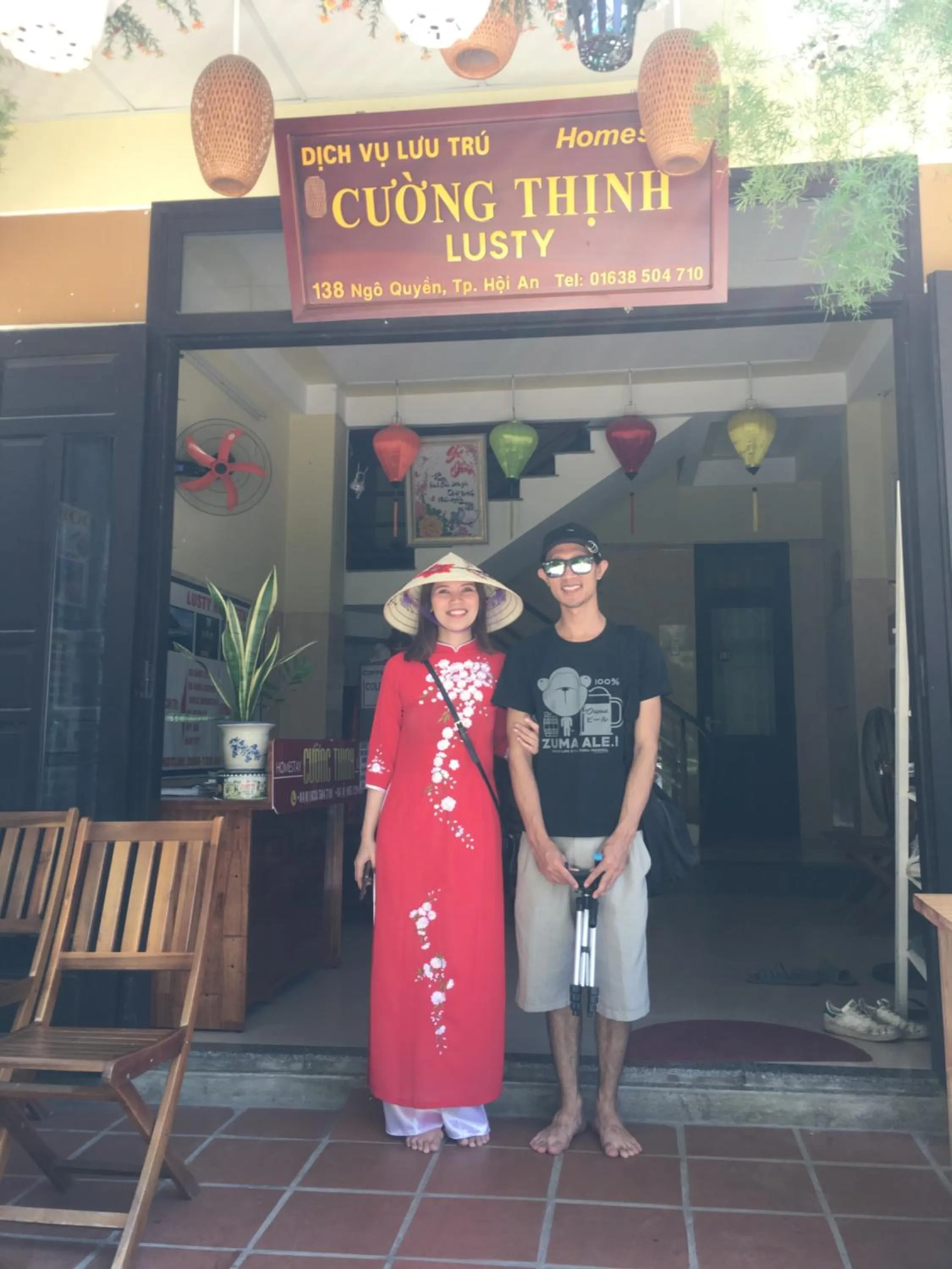 group of guests in Cuong Thinh Homestay