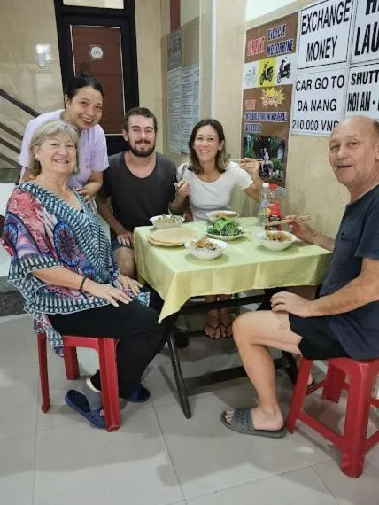 People in Cuong Thinh Homestay