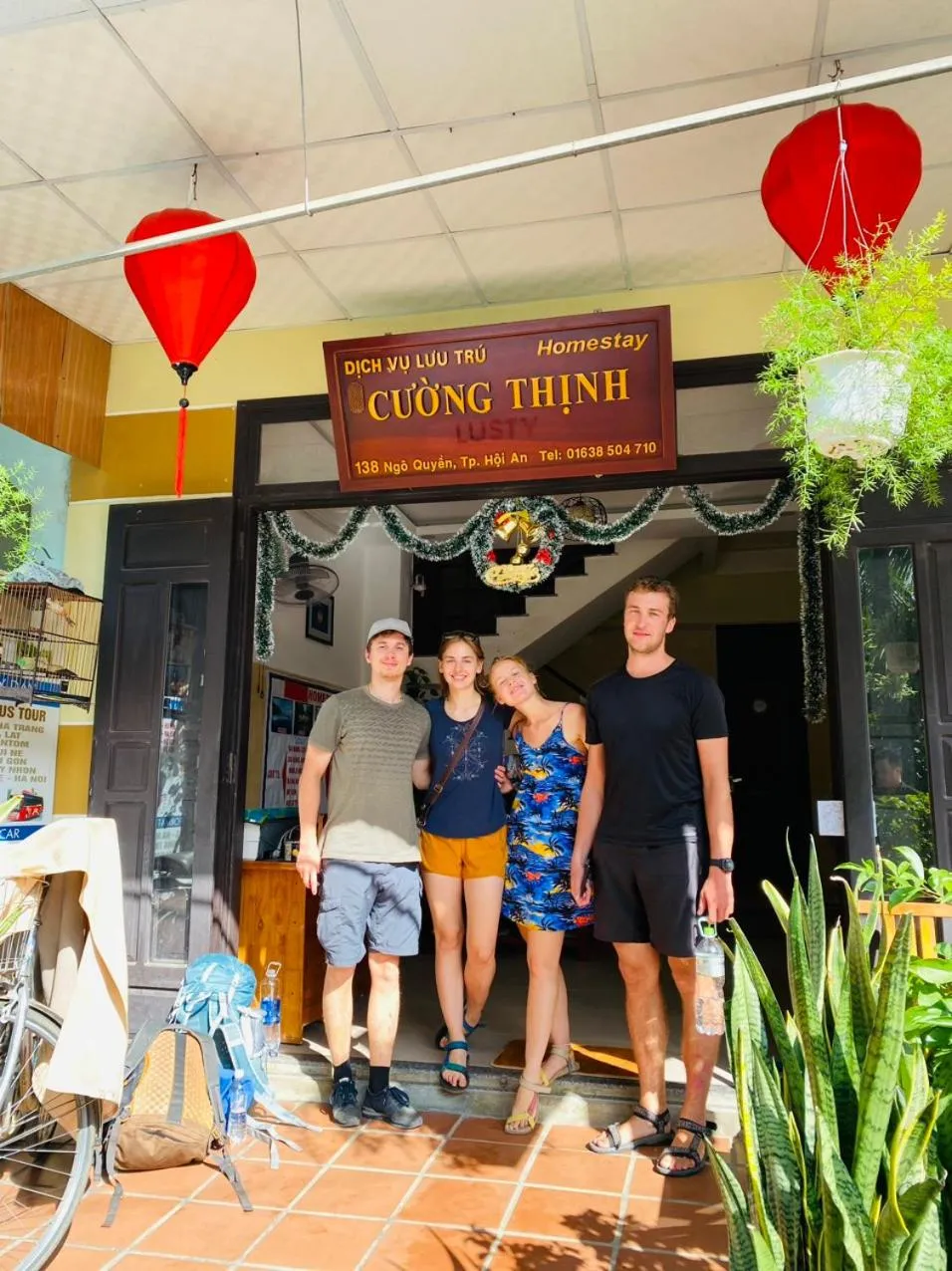 group of guests in Cuong Thinh Homestay