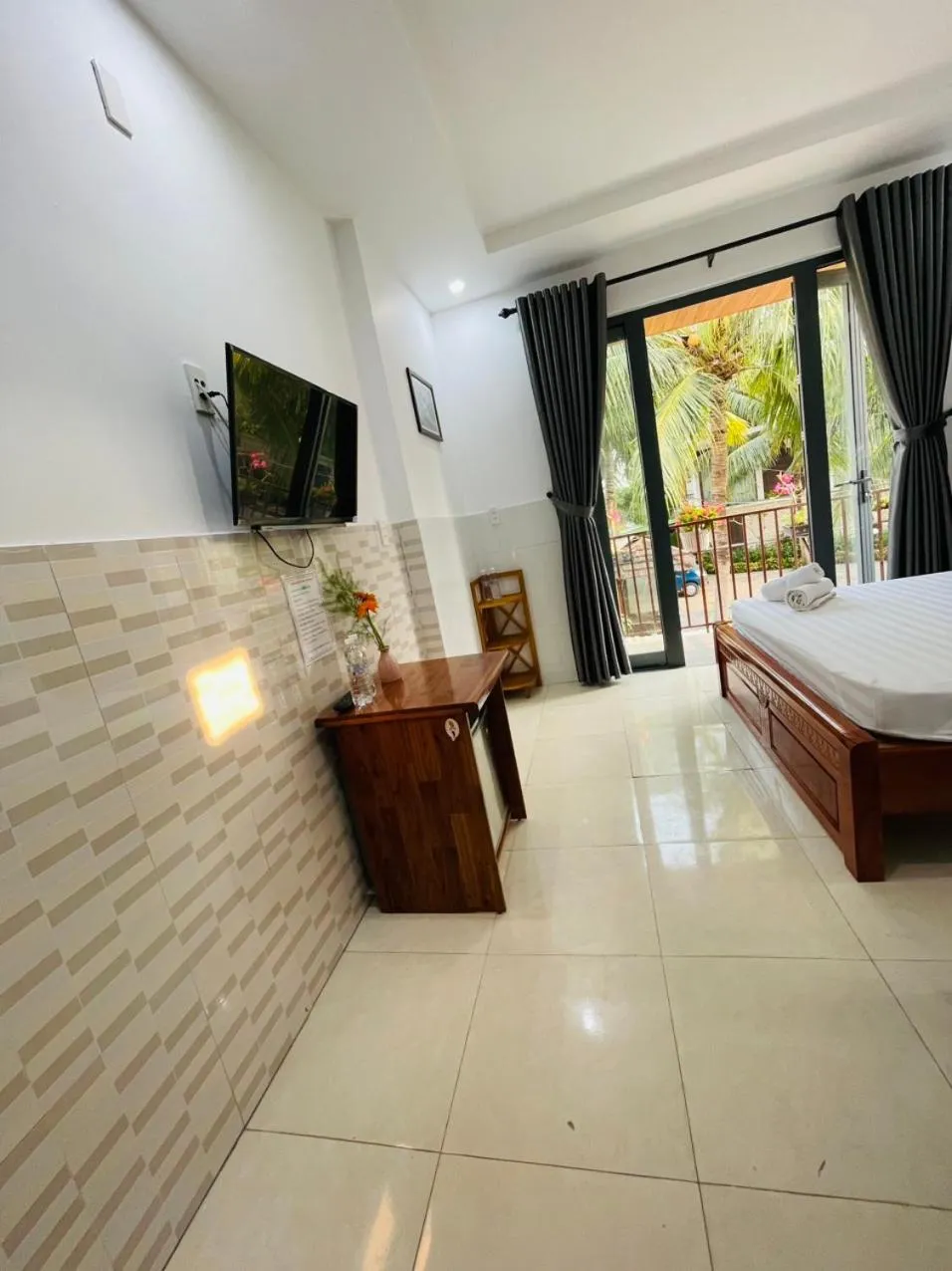 Photo of the whole room, Bed in Cuong Thinh Homestay