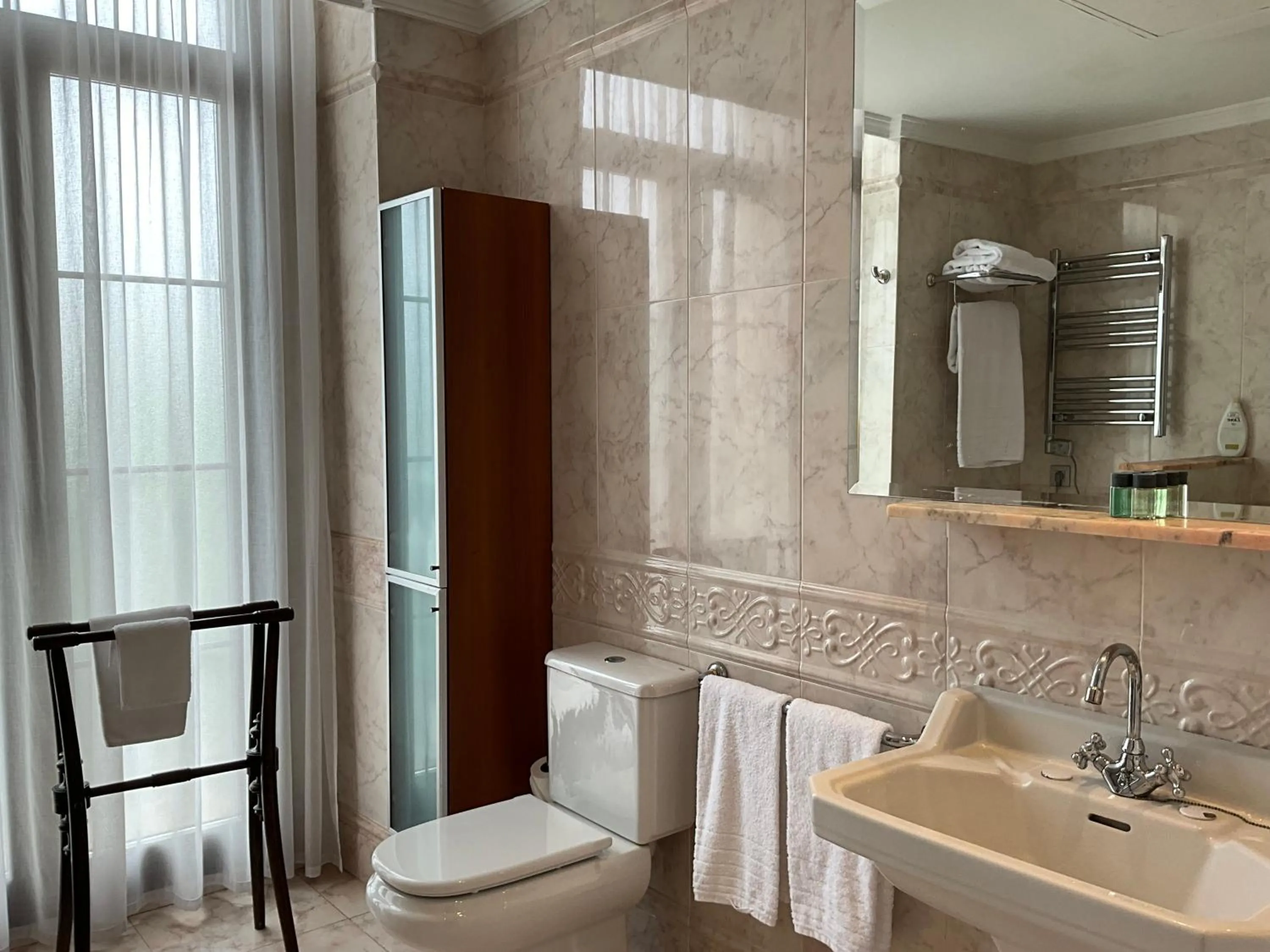 Suite with Balcony in Hotel Termas Balneario Termas Pallares