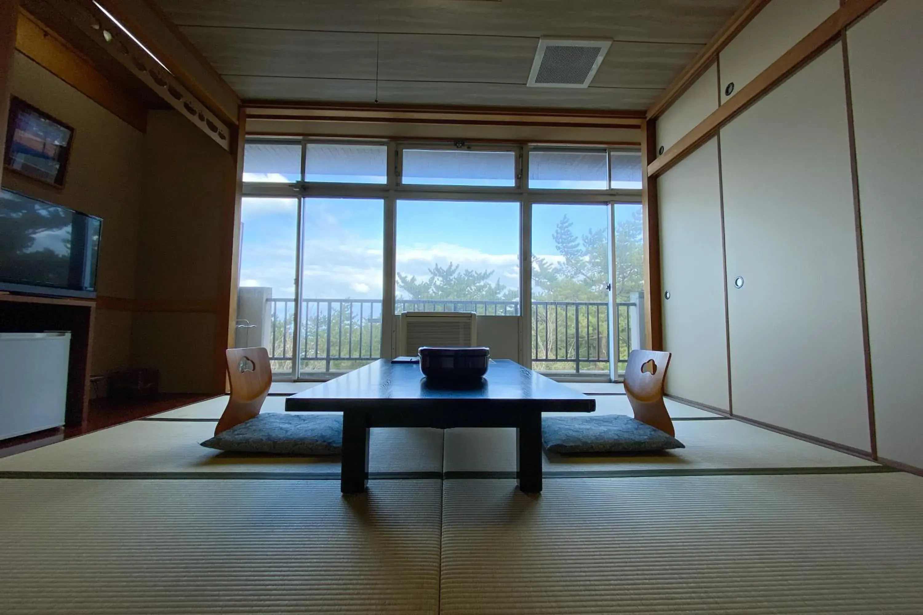 Japanese-Style Quadruple Room with Shared Bathroom in Tango Onsen Hashiudosou Japanese-Style Quadruple Room with Shared Bathroom in Tango Onsen Hashiudosou