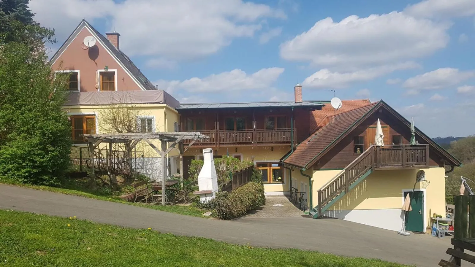 Property building in FerienAppartments Landhaus FühlDichWohl