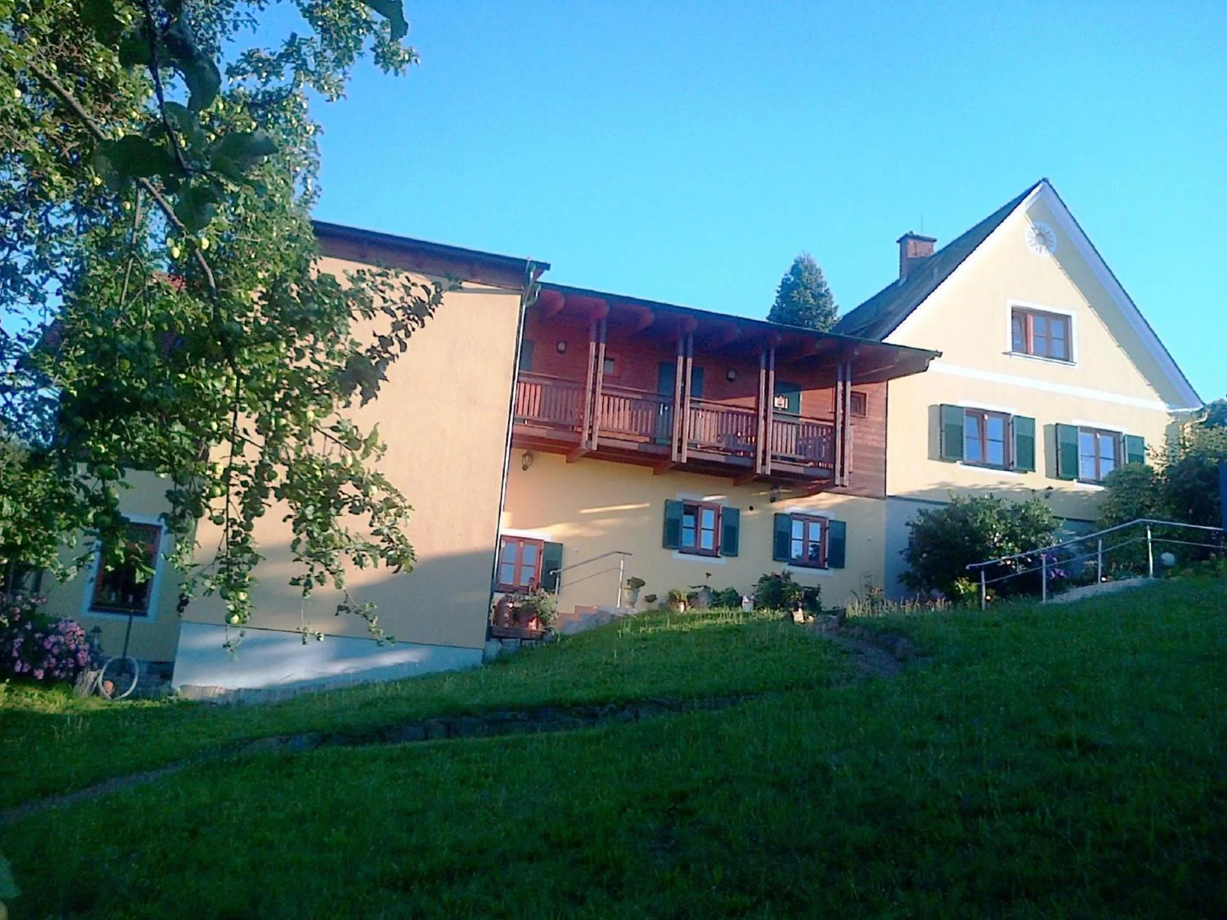 Facade/entrance in FerienAppartments Landhaus FühlDichWohl
