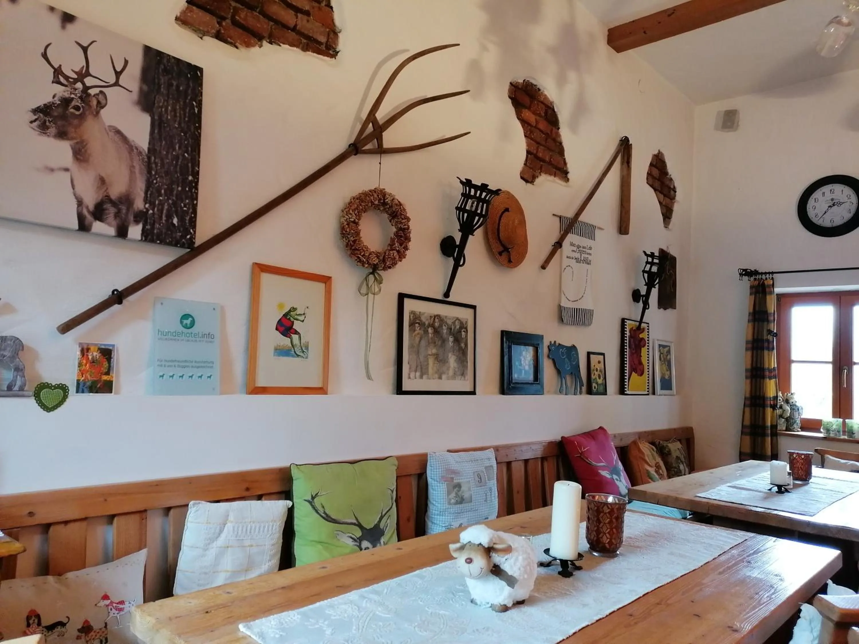 Dining area in FerienAppartments Landhaus FühlDichWohl