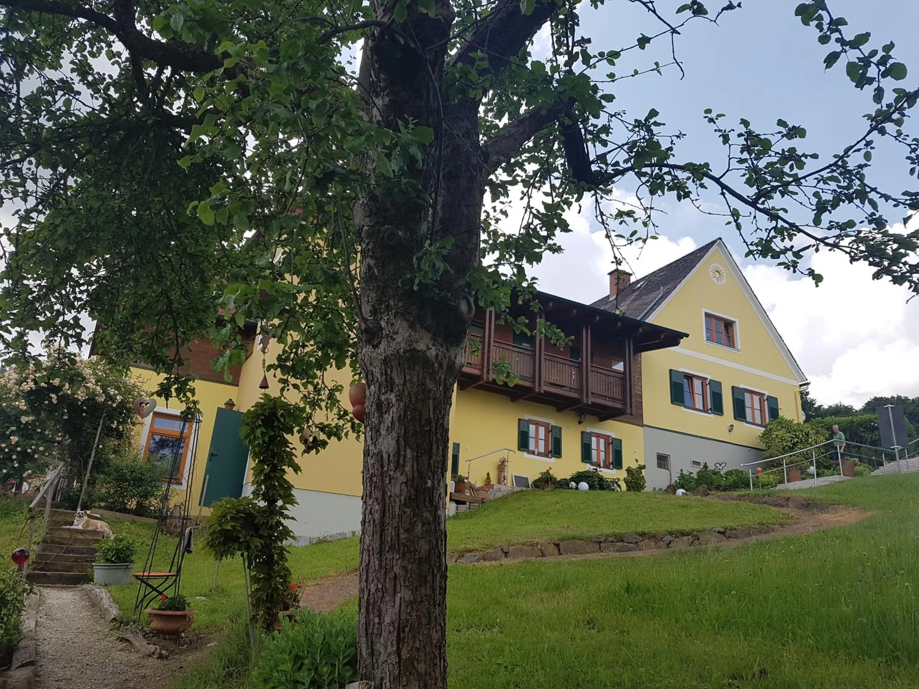 Facade/entrance in FerienAppartments Landhaus FühlDichWohl