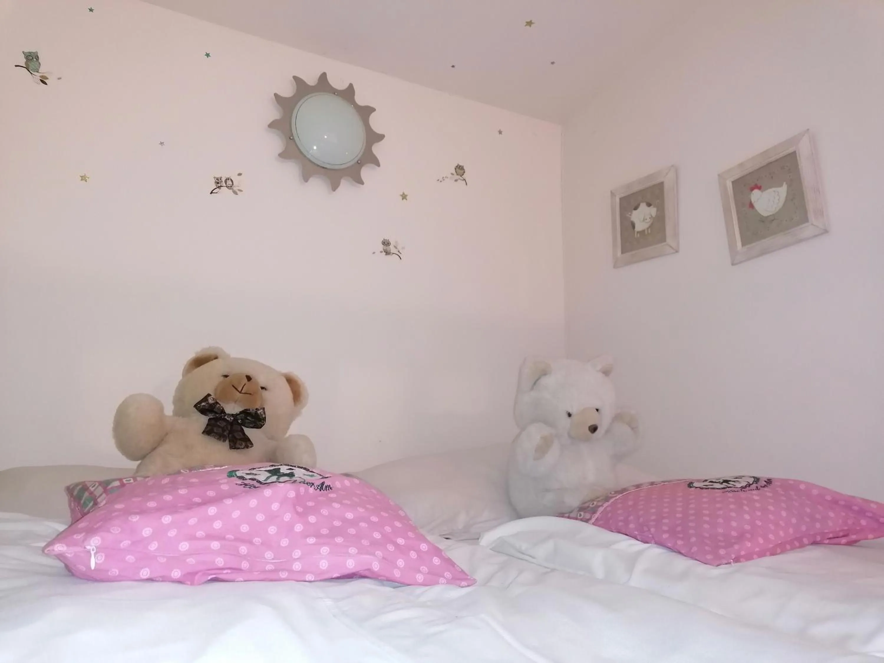 Bed in FerienAppartments Landhaus FühlDichWohl