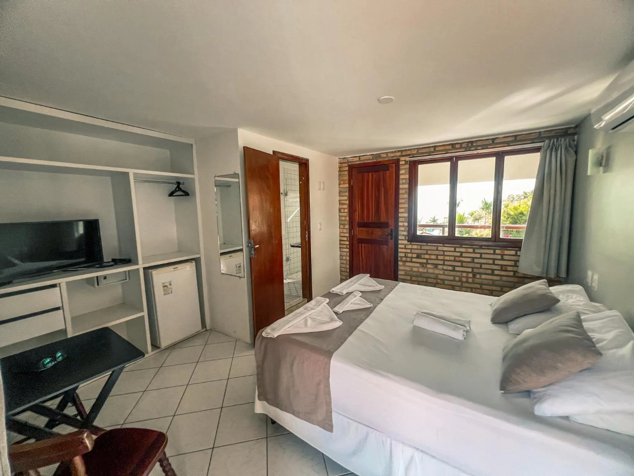 Bed in Falésia Praia Hotel