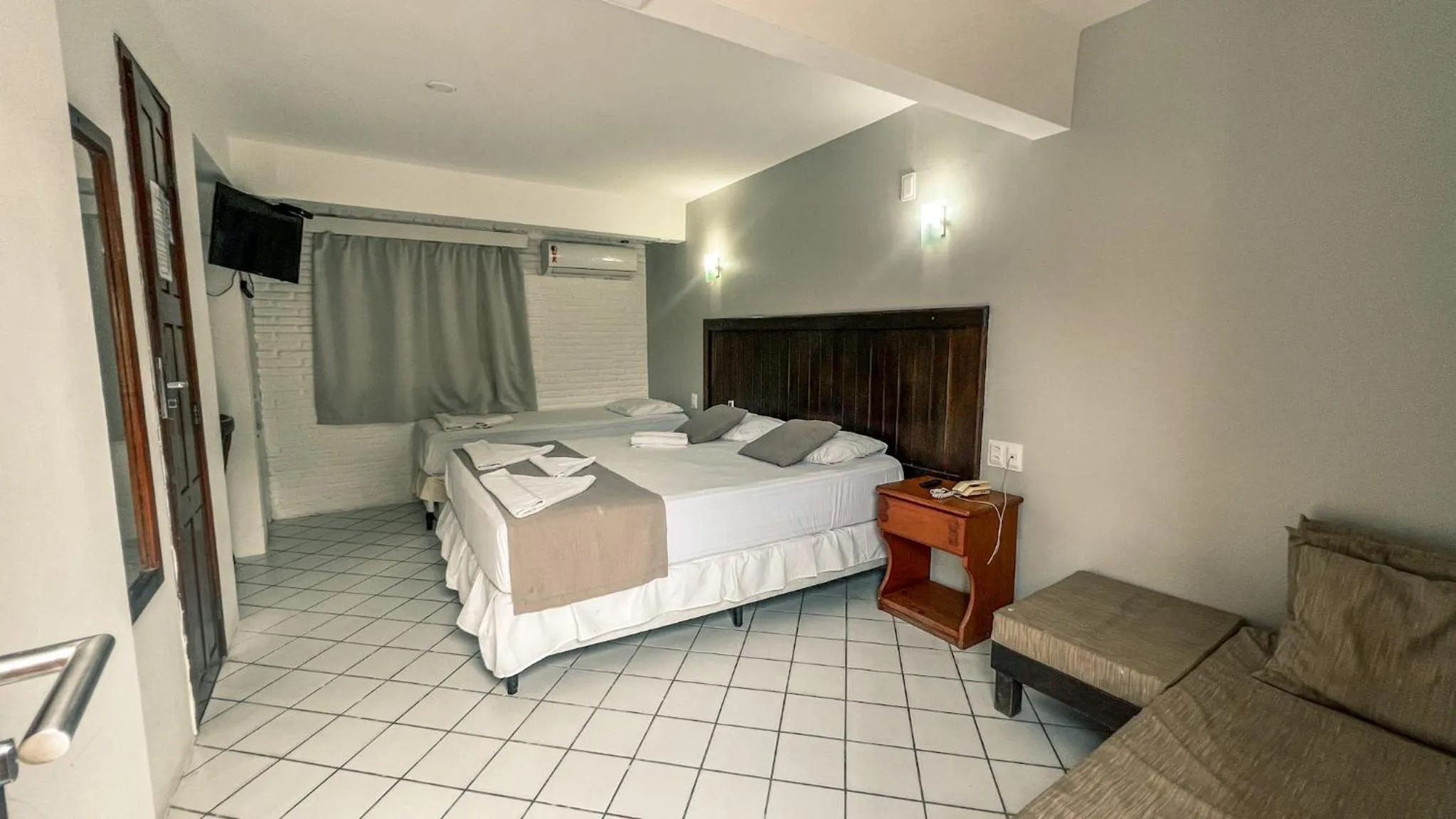 Bed in Falésia Praia Hotel