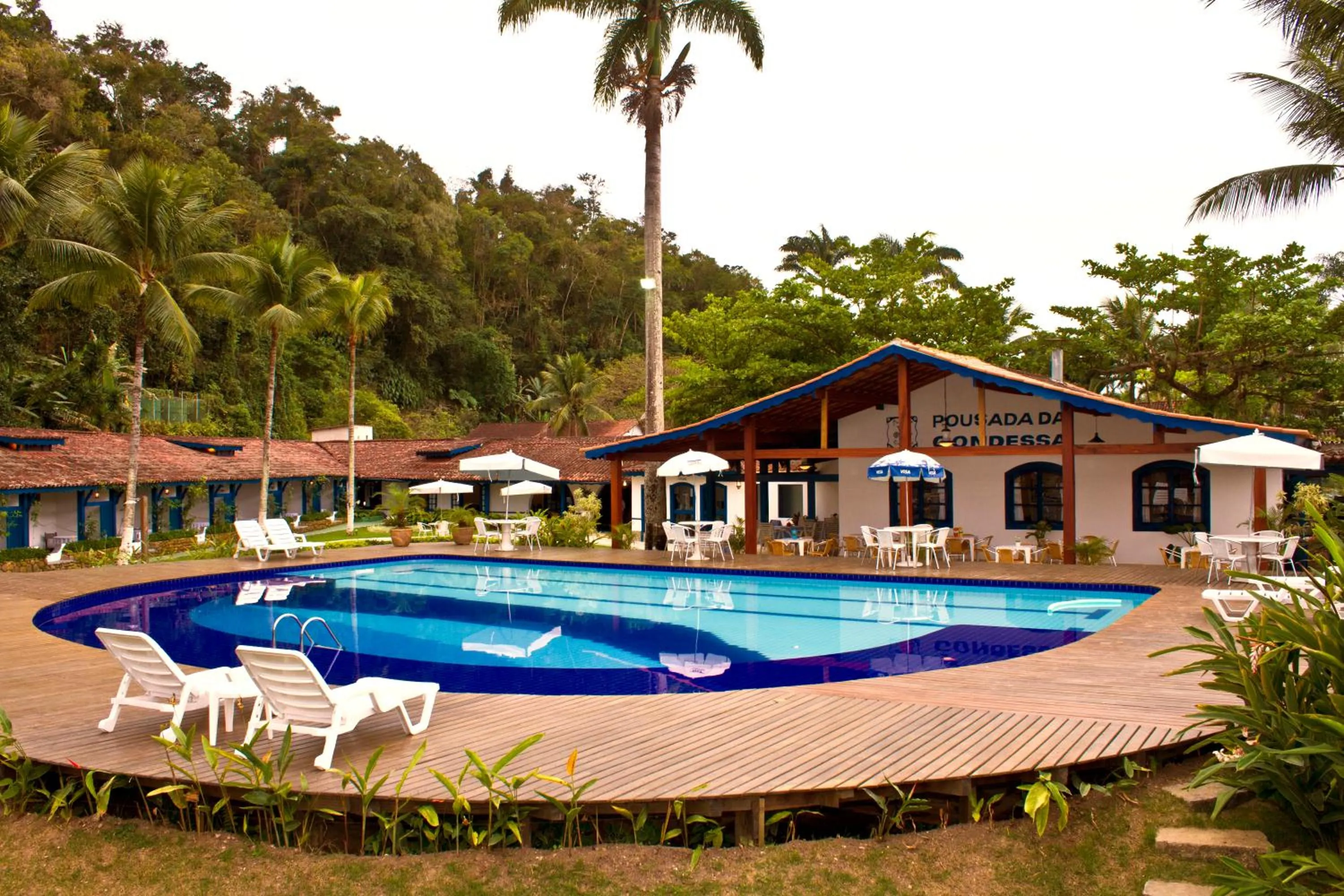 Swimming pool in Pousada da Condessa