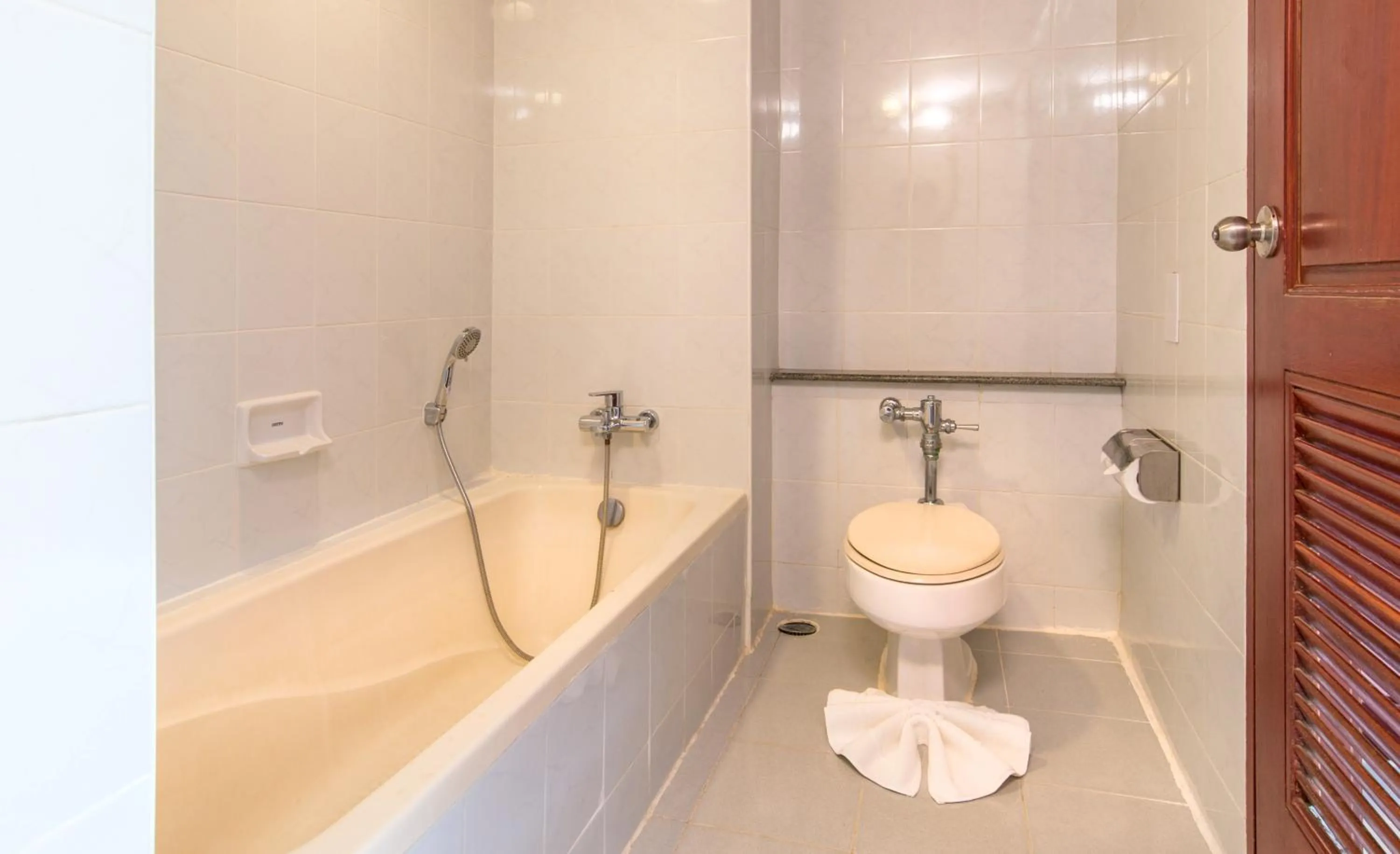 Bathroom in Maritime Park And Spa Resort