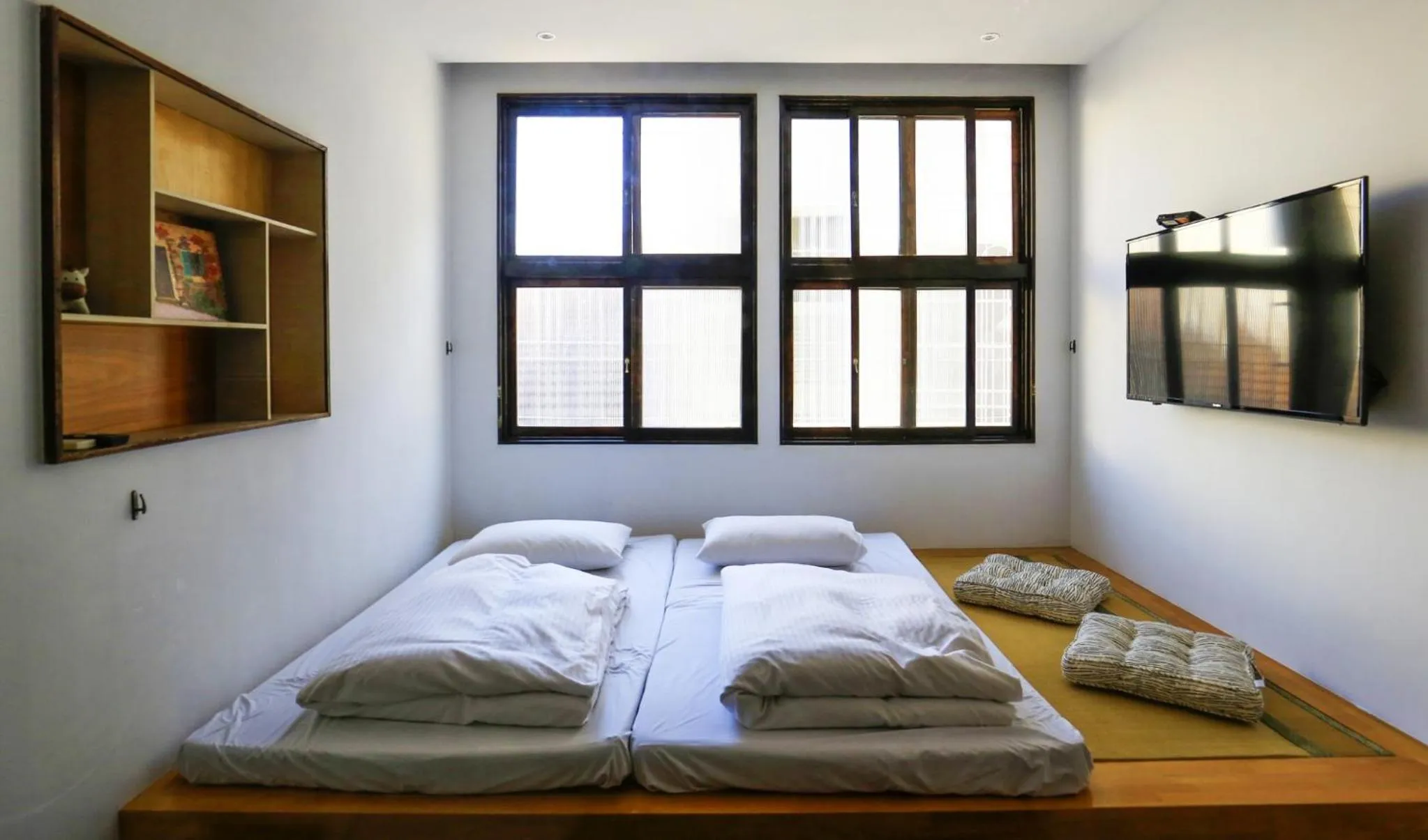 Bed in T.P. Apartment