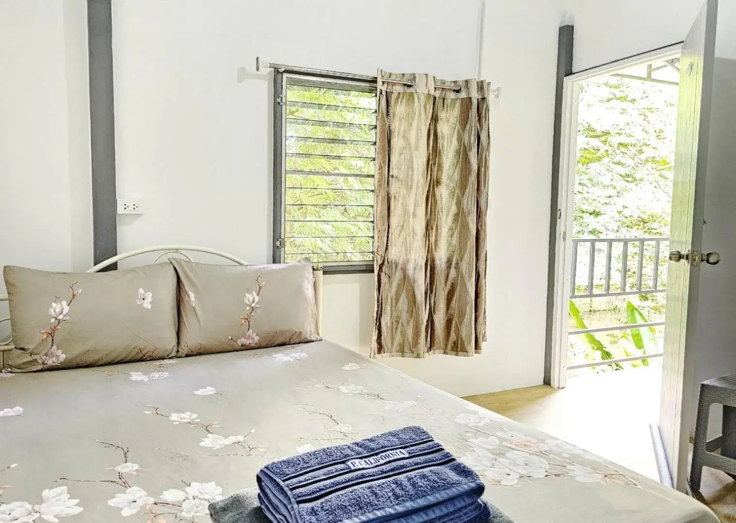 Bed in P.California Inter Hostel Bed in P.California Inter Hostel