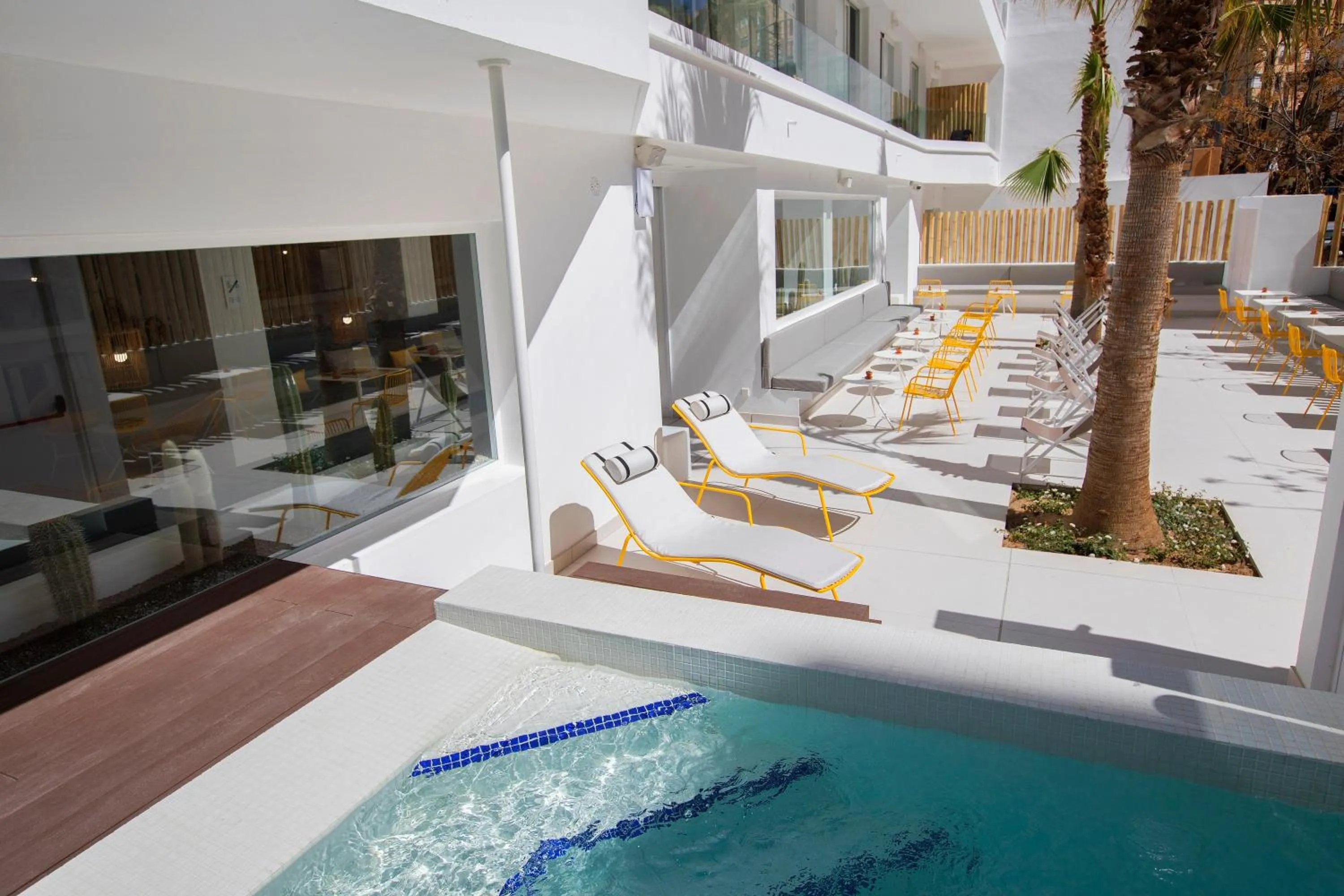 Area and facilities in whala!fun