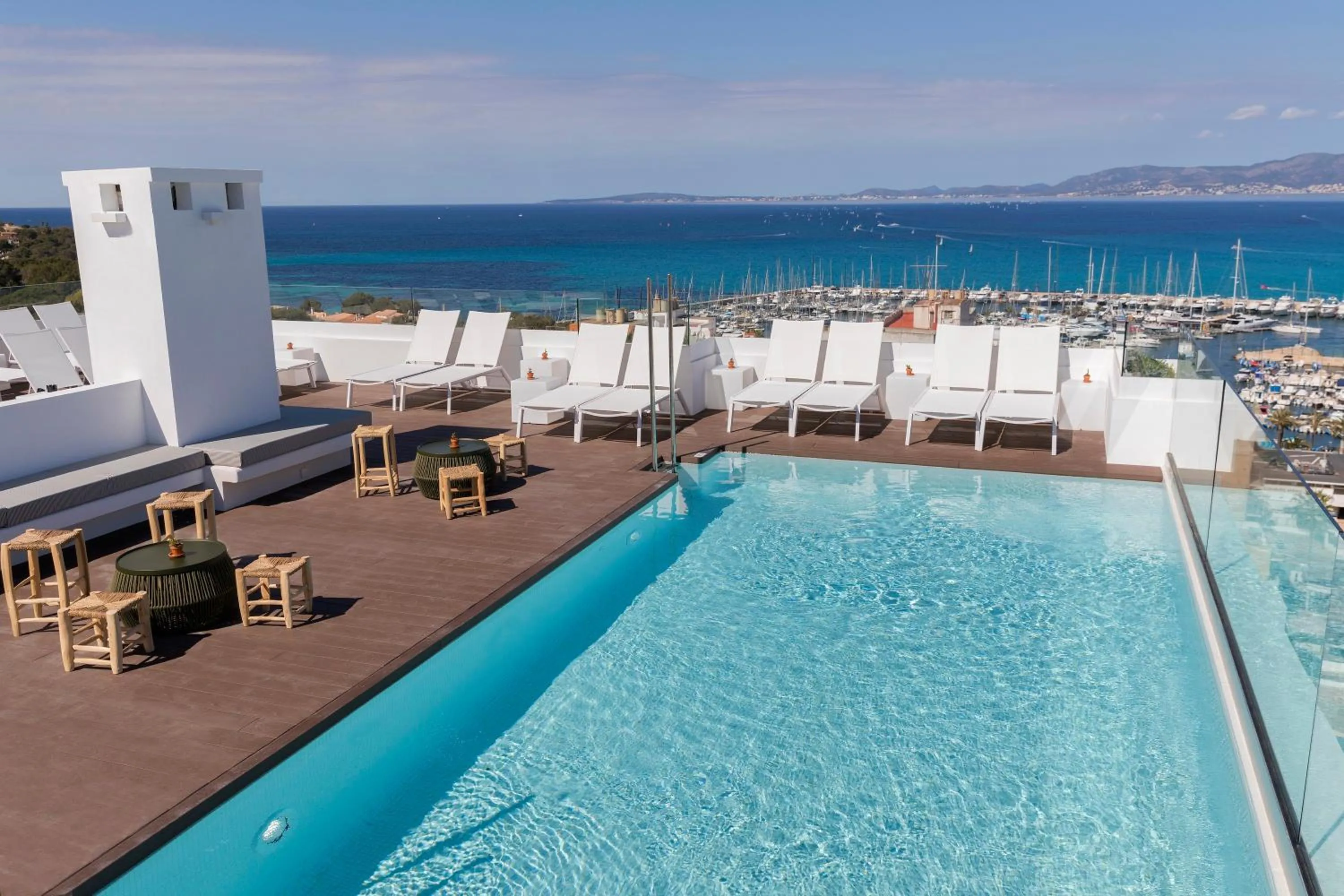 Swimming pool in whala!fun