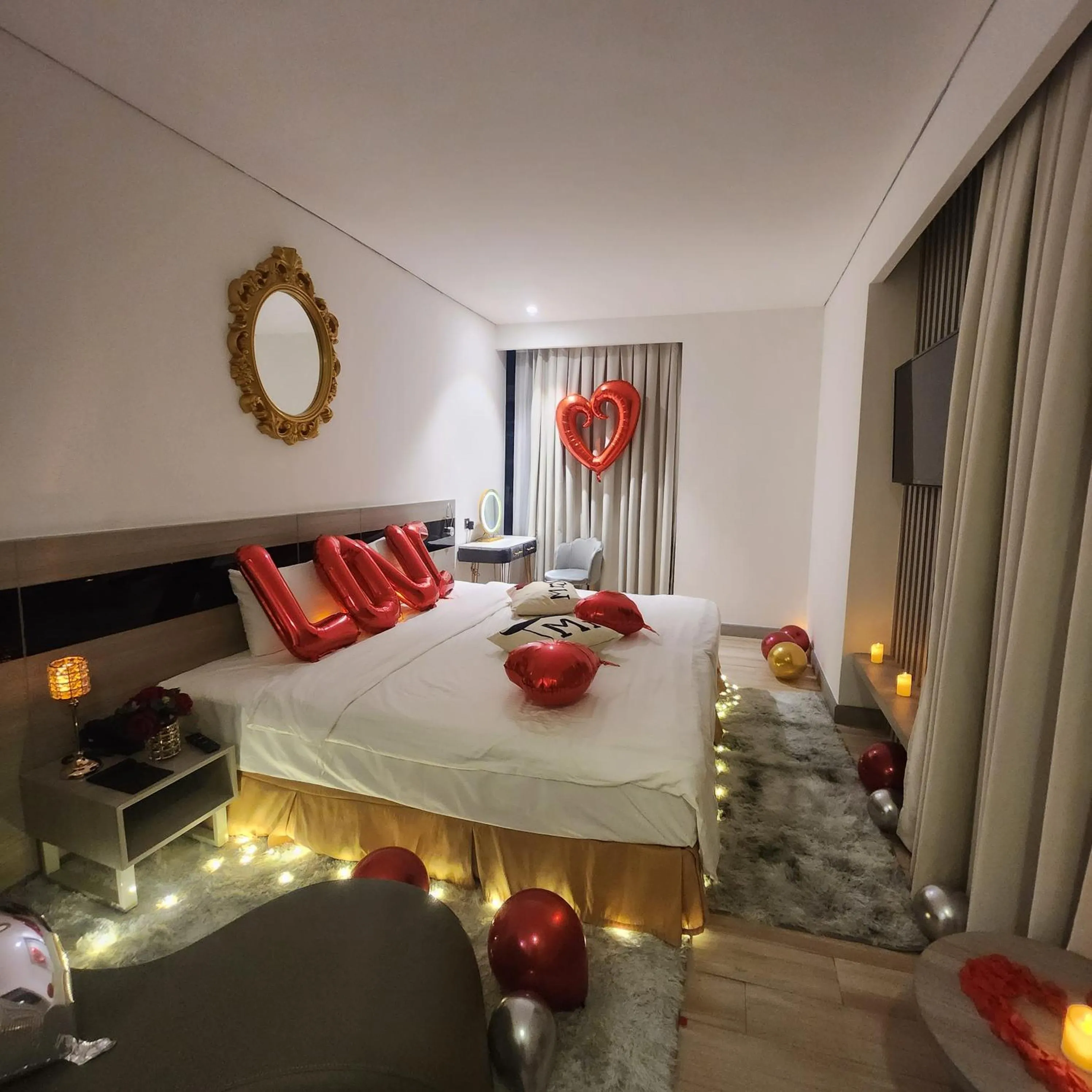 Bed in The MCR Luxury Nha Trang