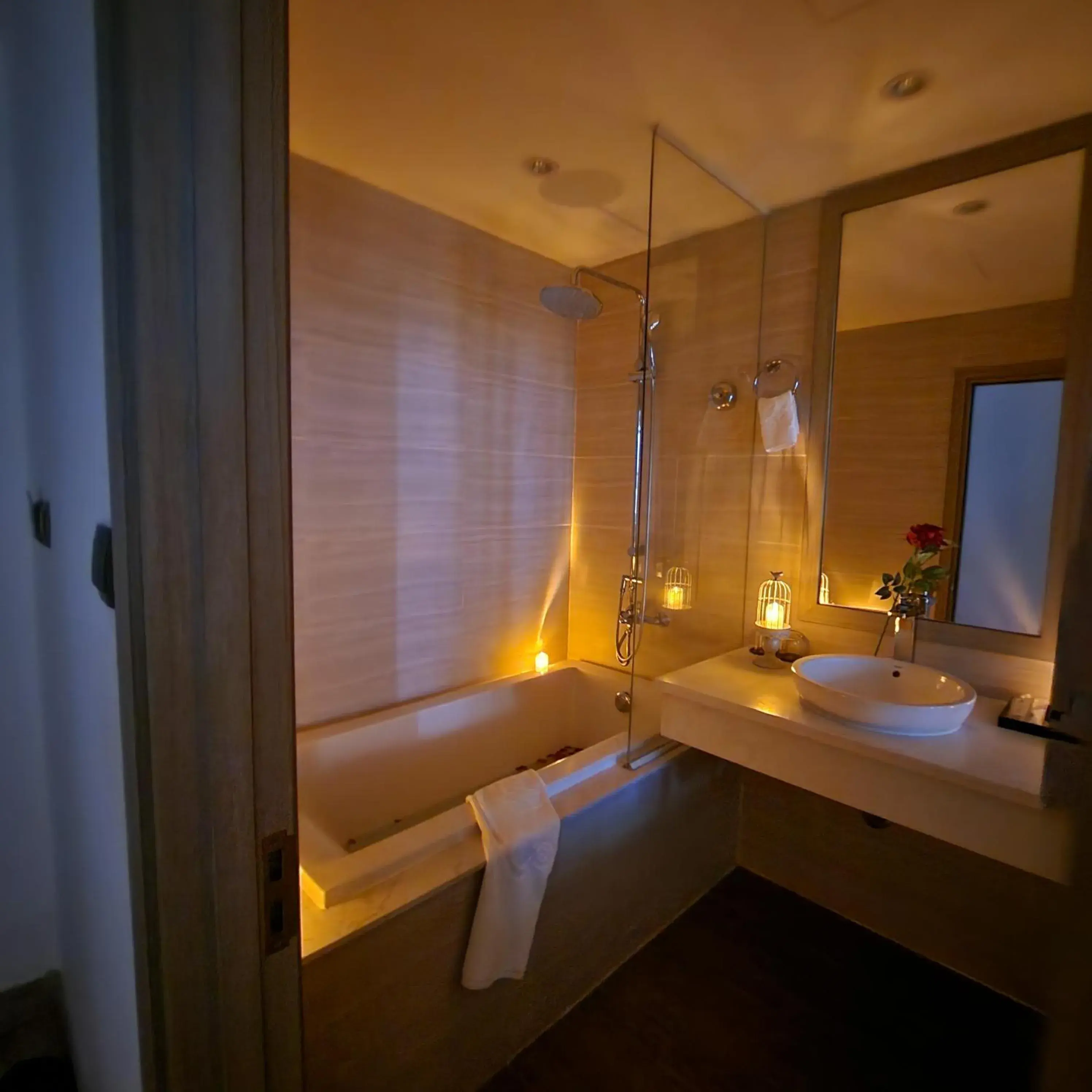 Bed in The MCR Luxury Nha Trang Bed in The MCR Luxury Nha Trang