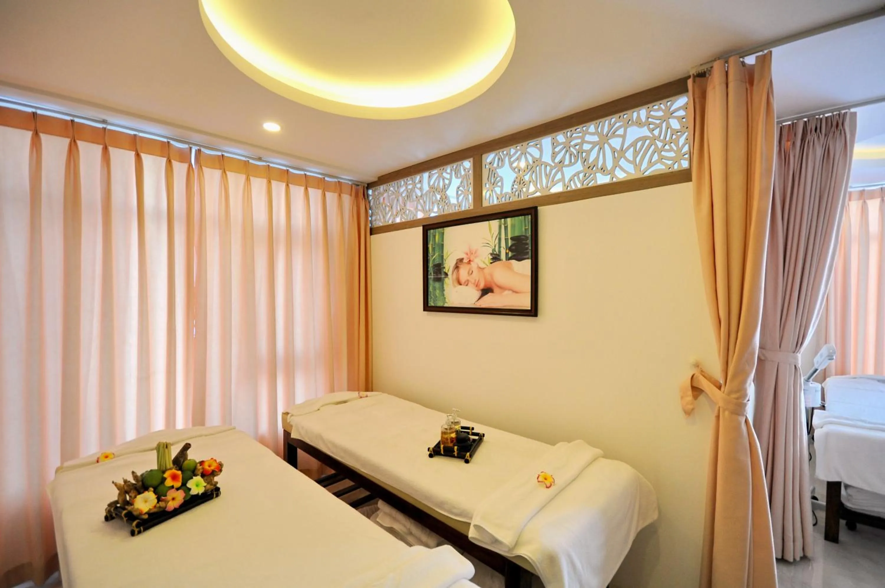 Bed in The MCR Luxury Nha Trang