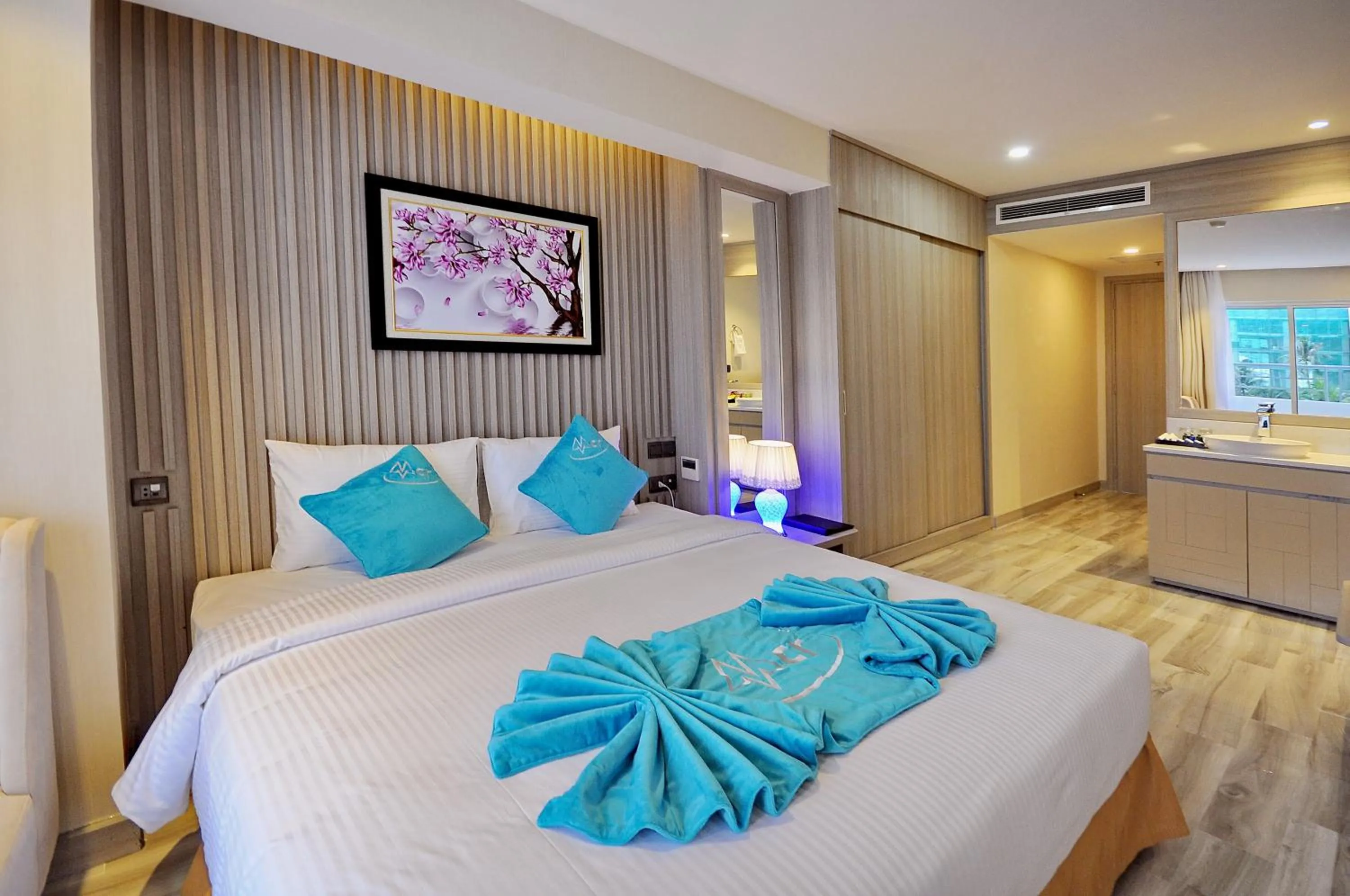 Bed in The MCR Luxury Nha Trang