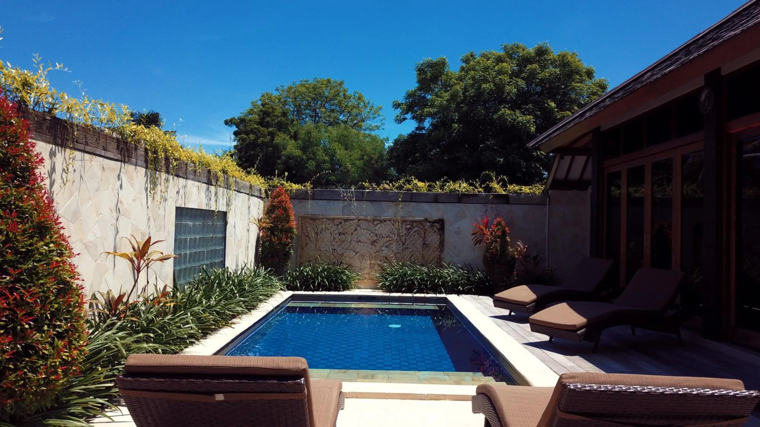Swimming pool in Gili Palms Villas