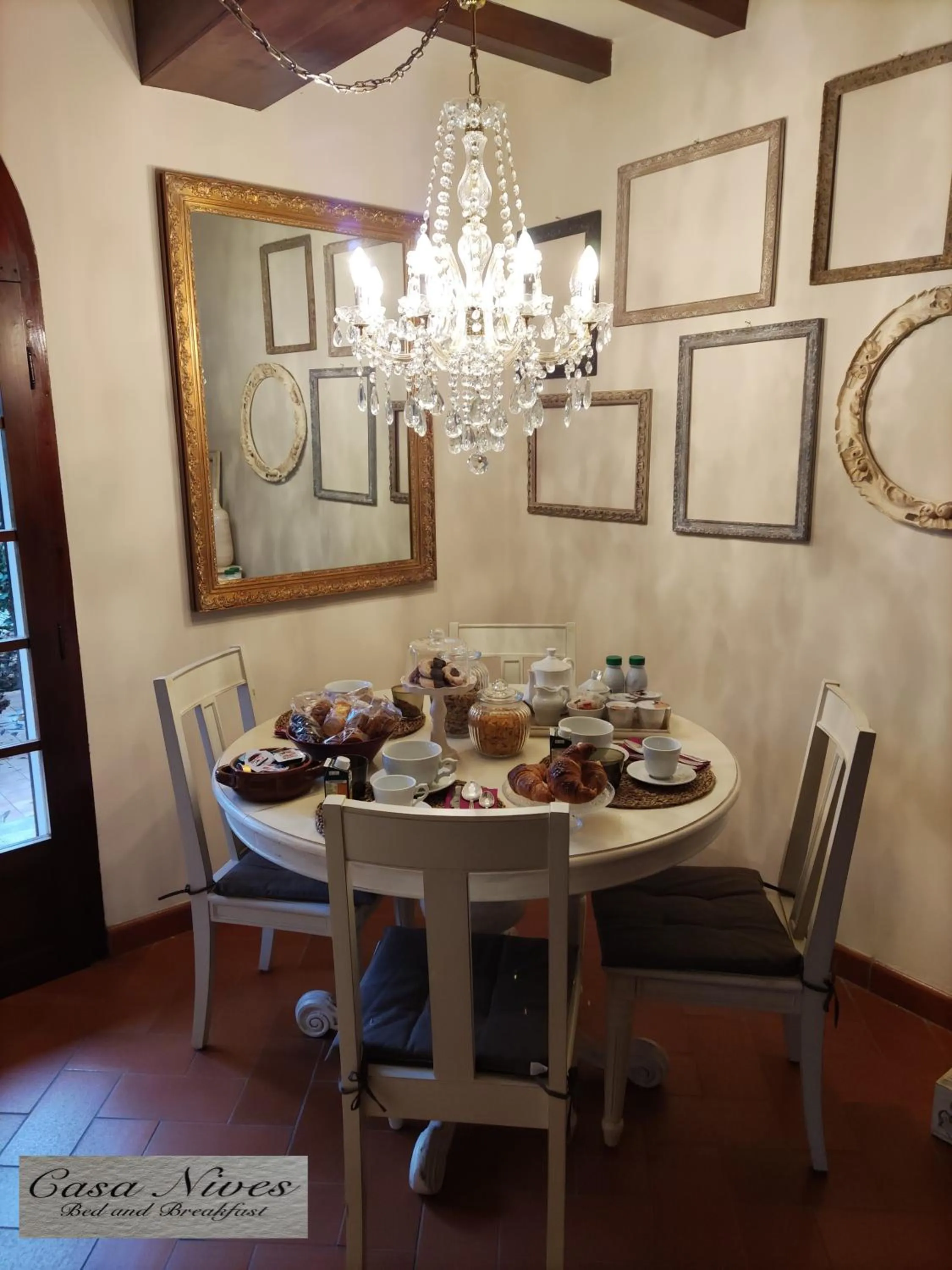 Breakfast in Casa Nives