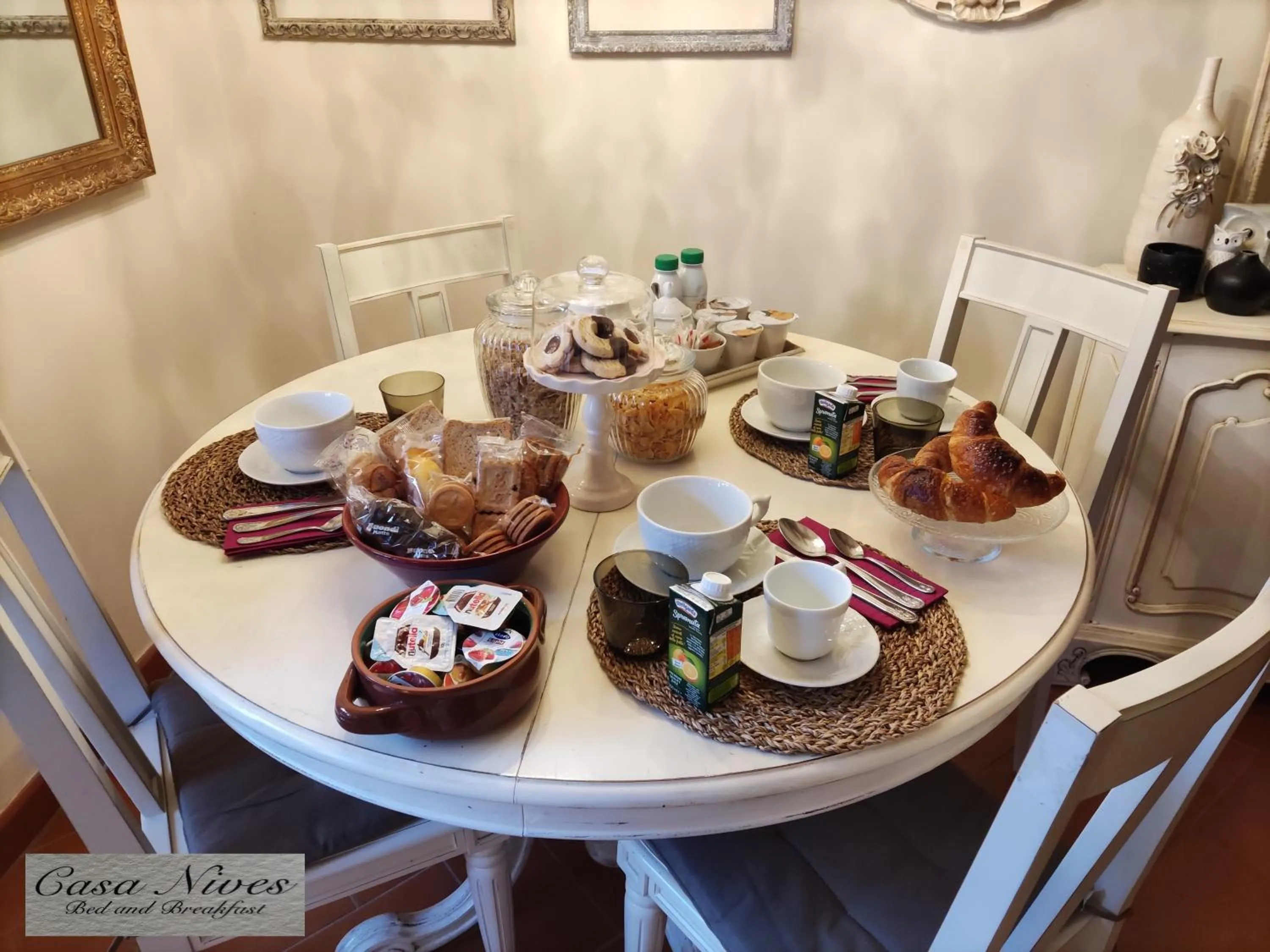 Breakfast in Casa Nives