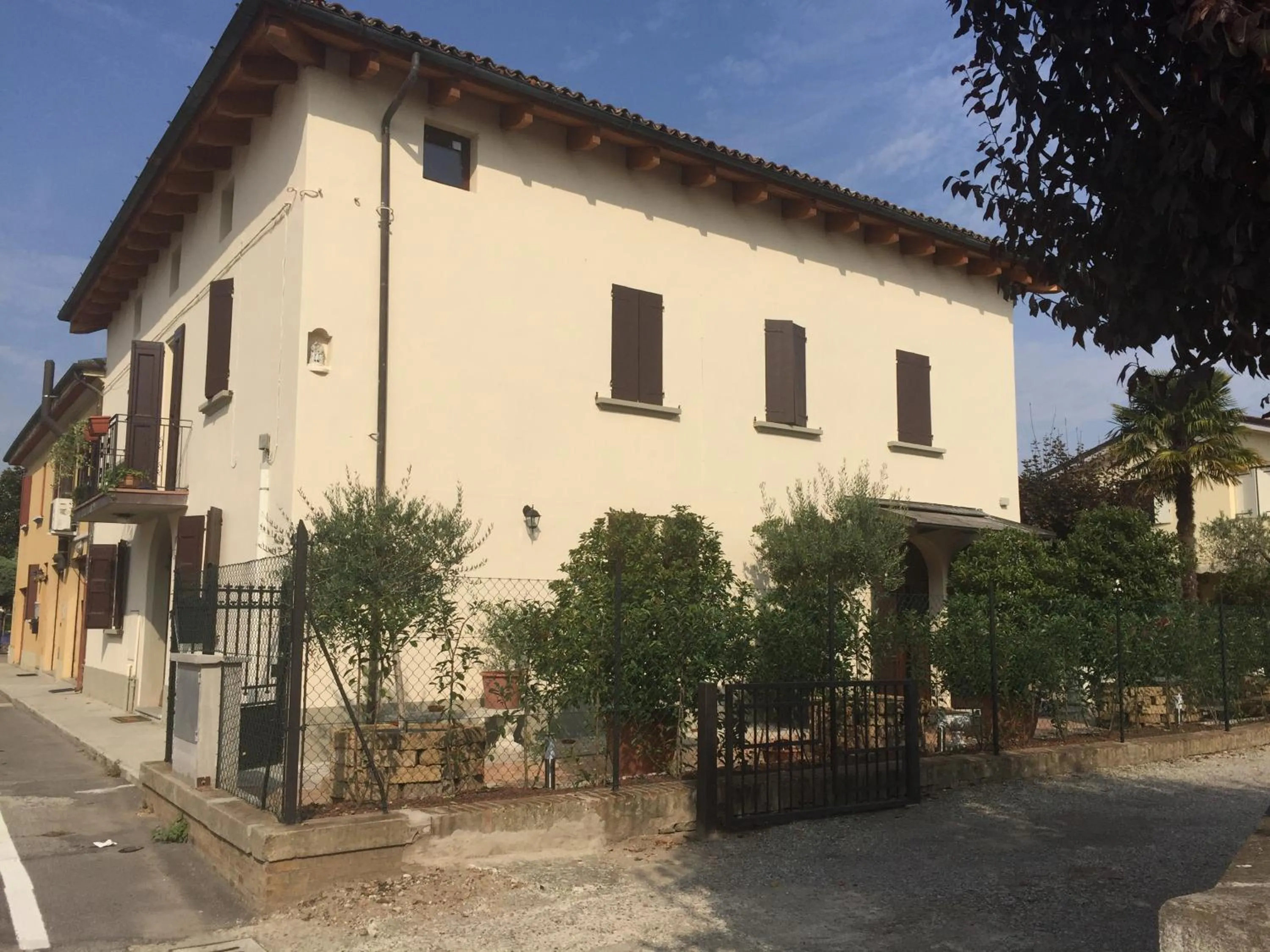 Property building in Casa Nives