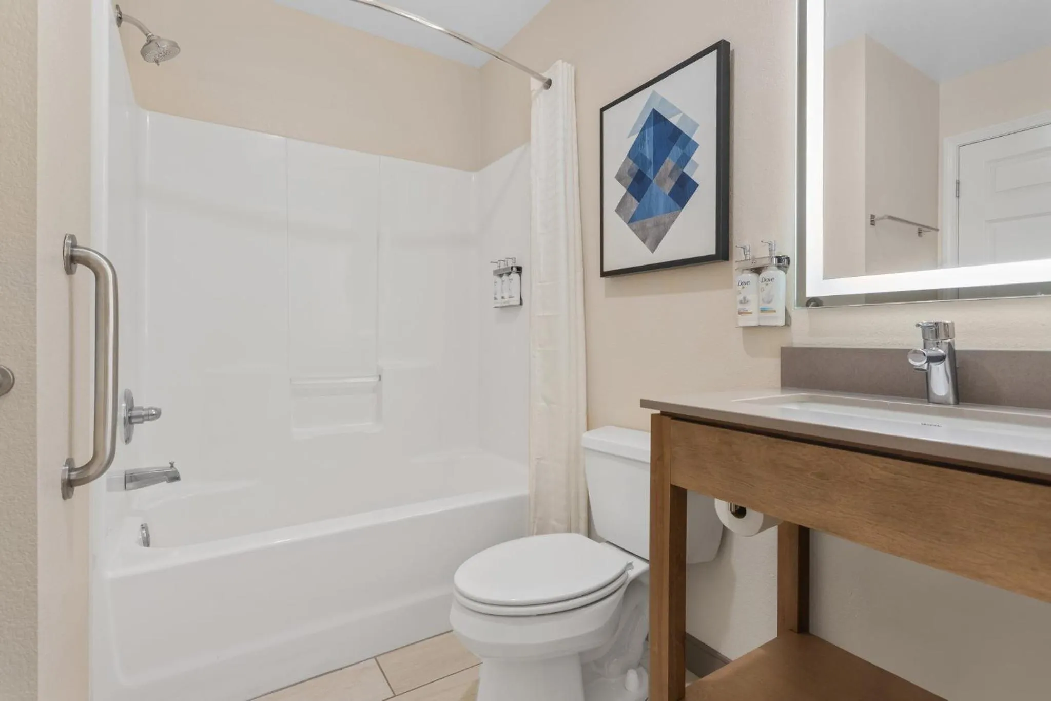 Bathroom in Candlewood Suites La Crosse by IHG