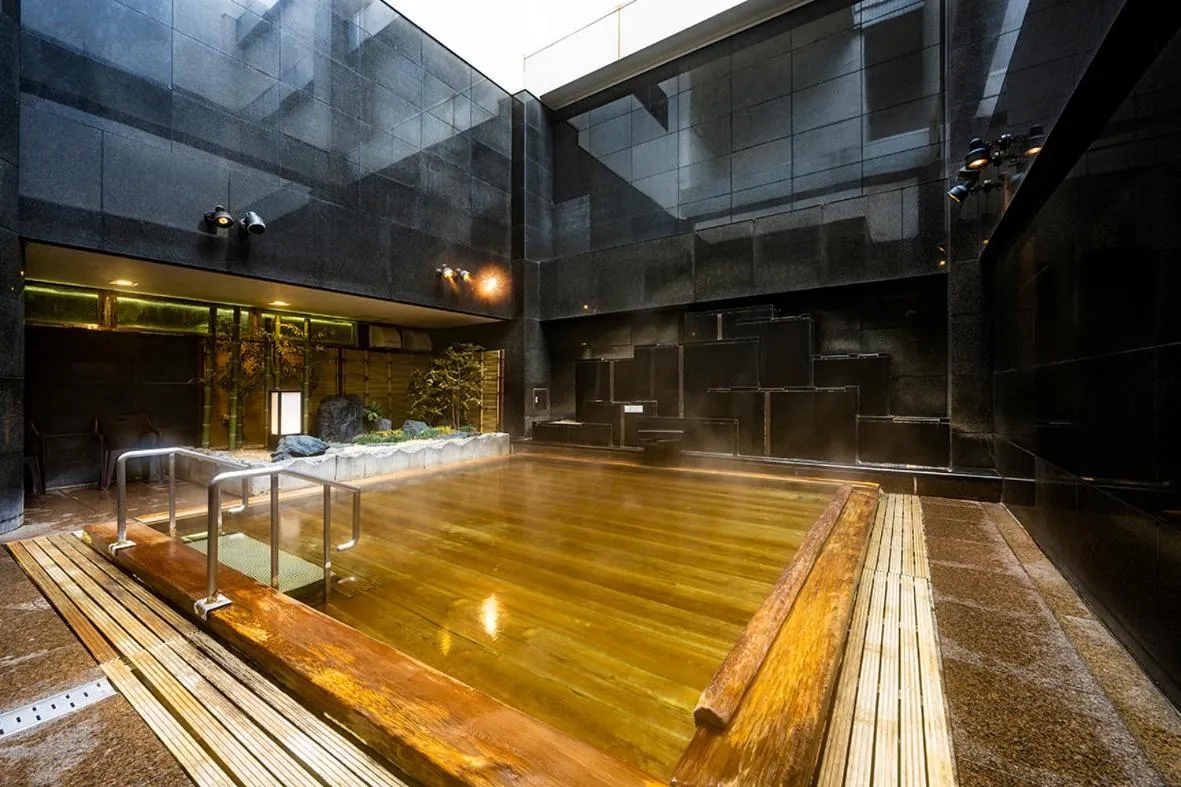 Hot Spring Bath in Jasmac Plaza Hotel