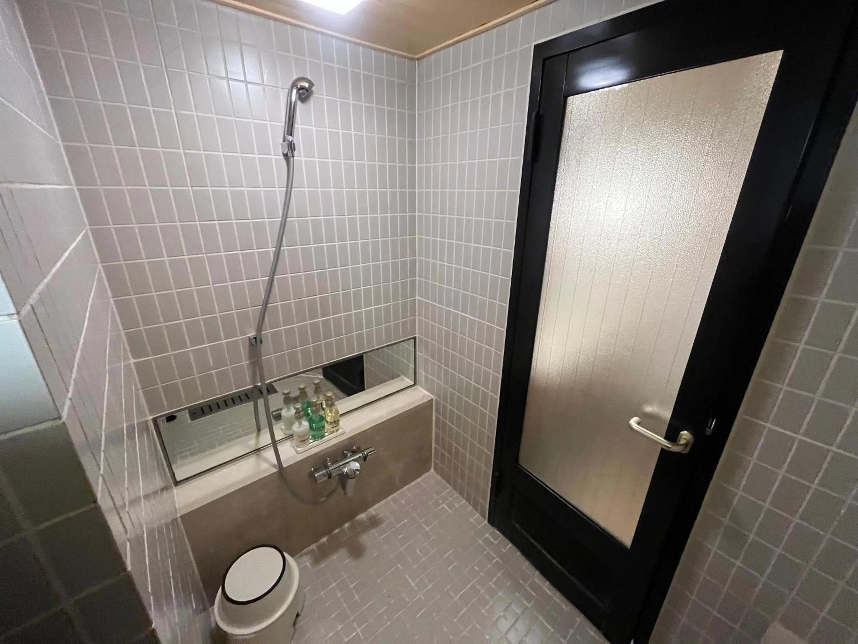 Bathroom in Jasmac Plaza Hotel