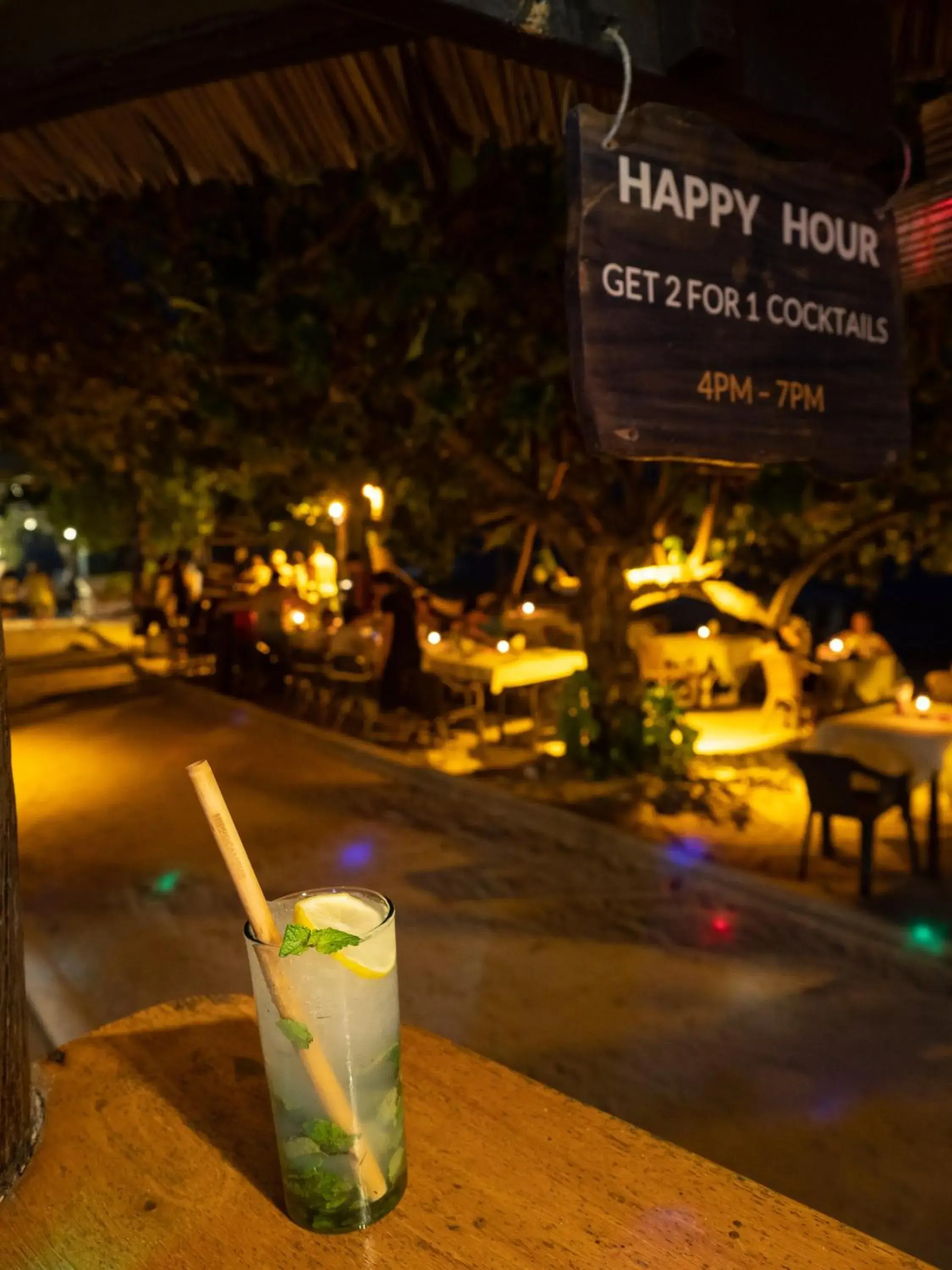 Restaurant/places to eat in Hippocampus Beach Resort Restaurant/places to eat in Hippocampus Beach Resort