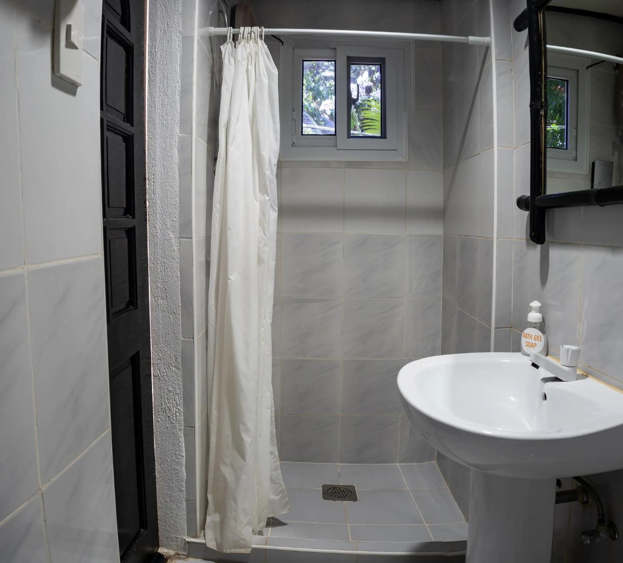 Bathroom in Hippocampus Beach Resort