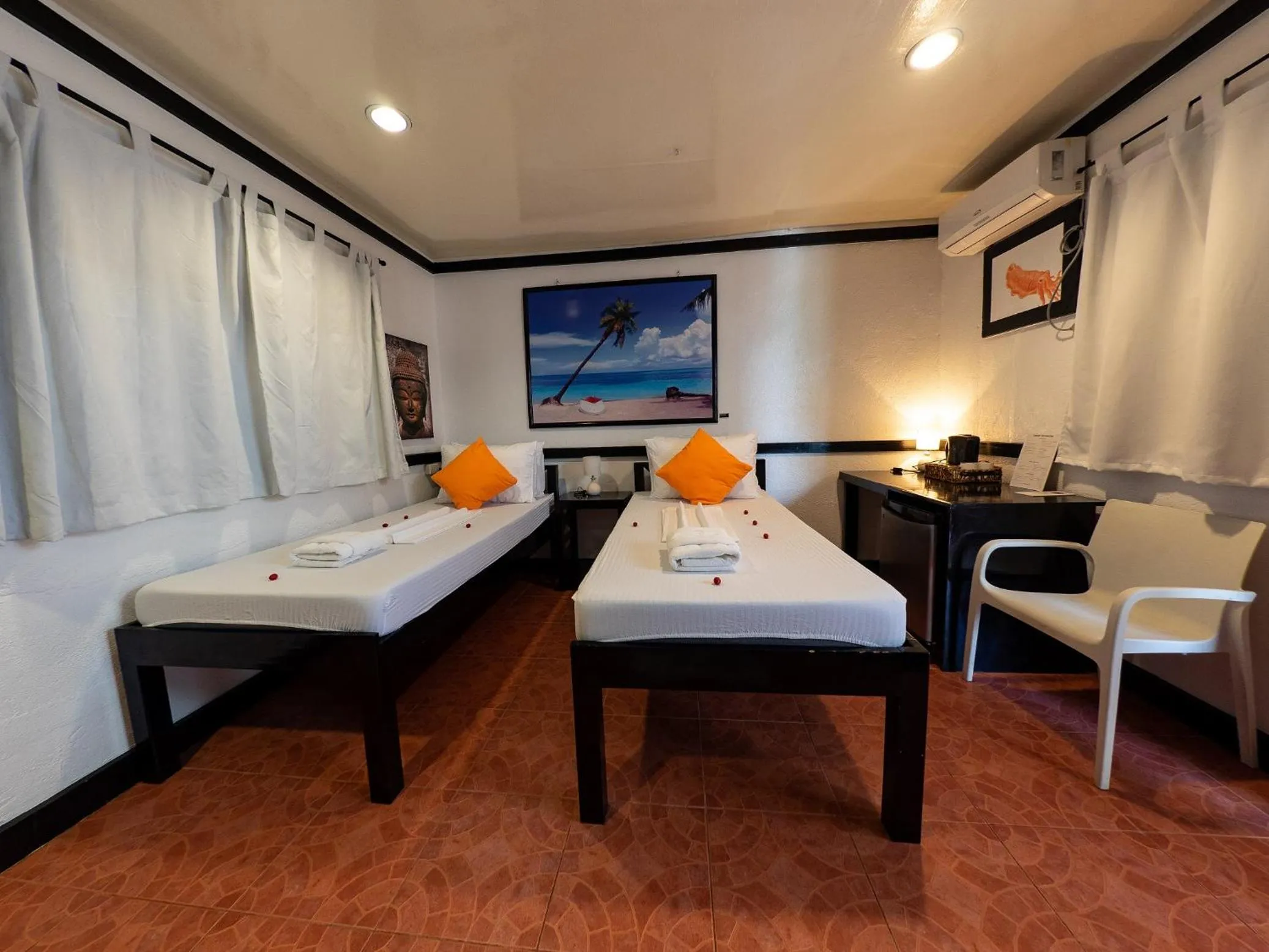 Bed in Hippocampus Beach Resort