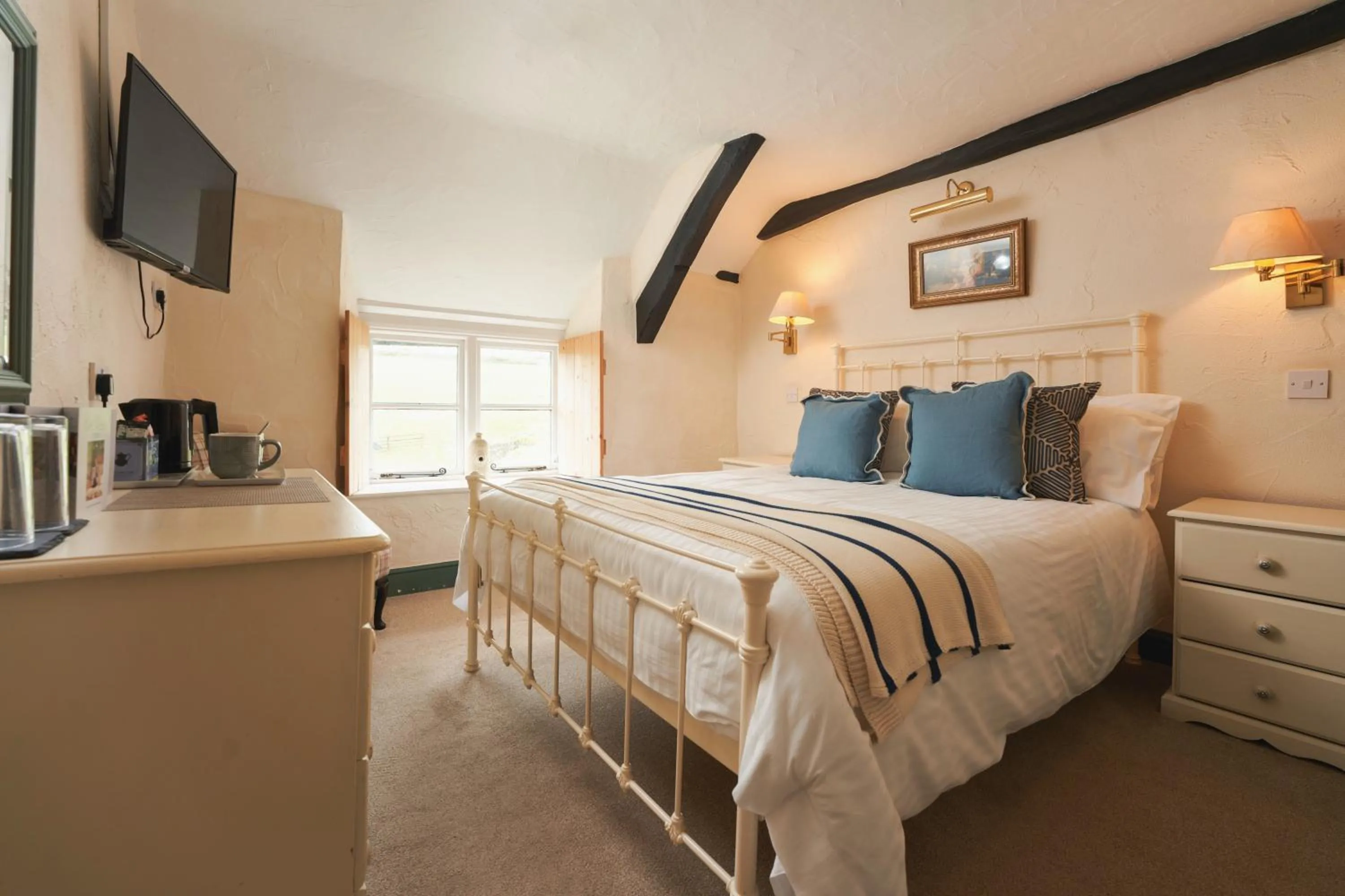 King Room in Blue Ball Inn