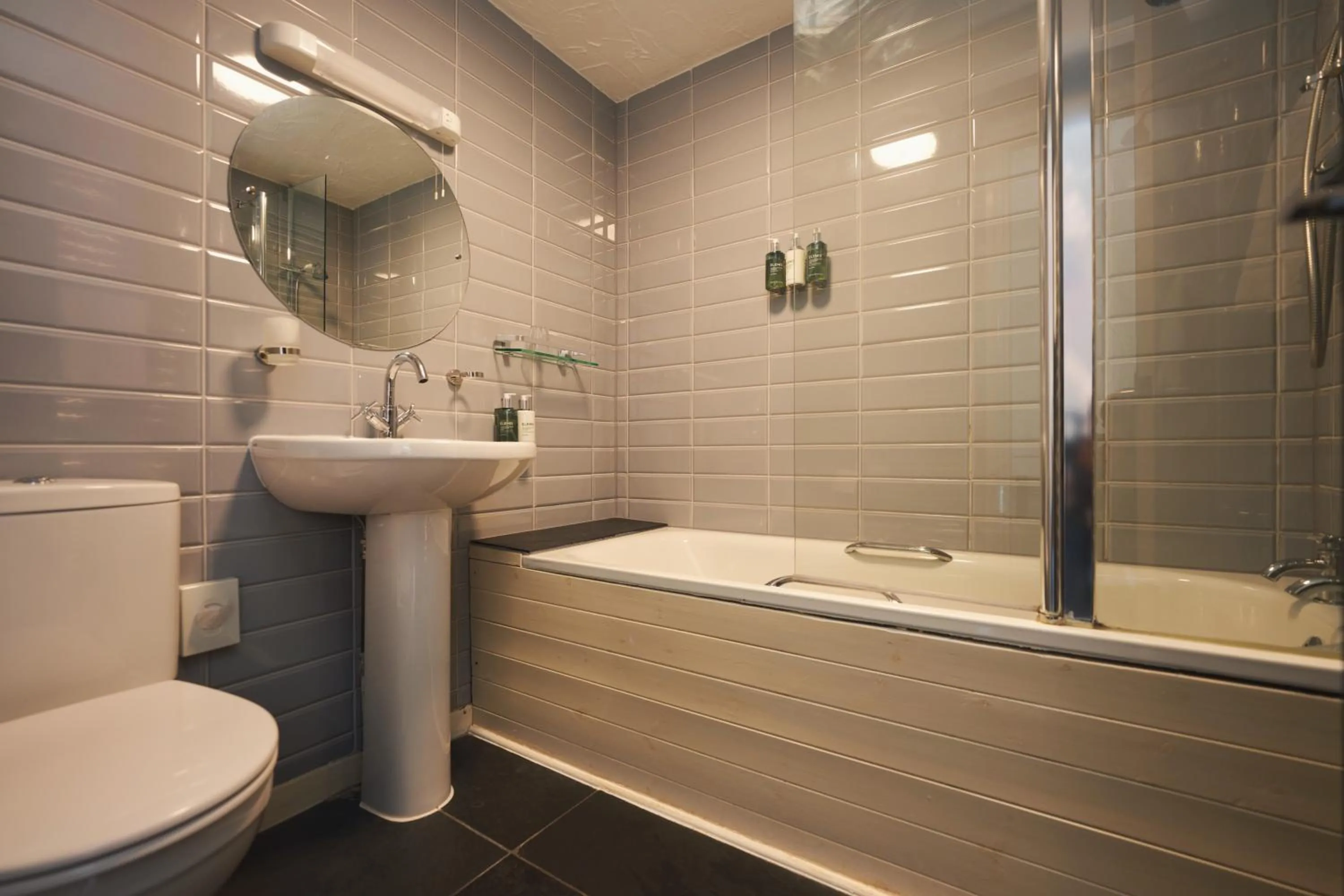 Bathroom in Blue Ball Inn