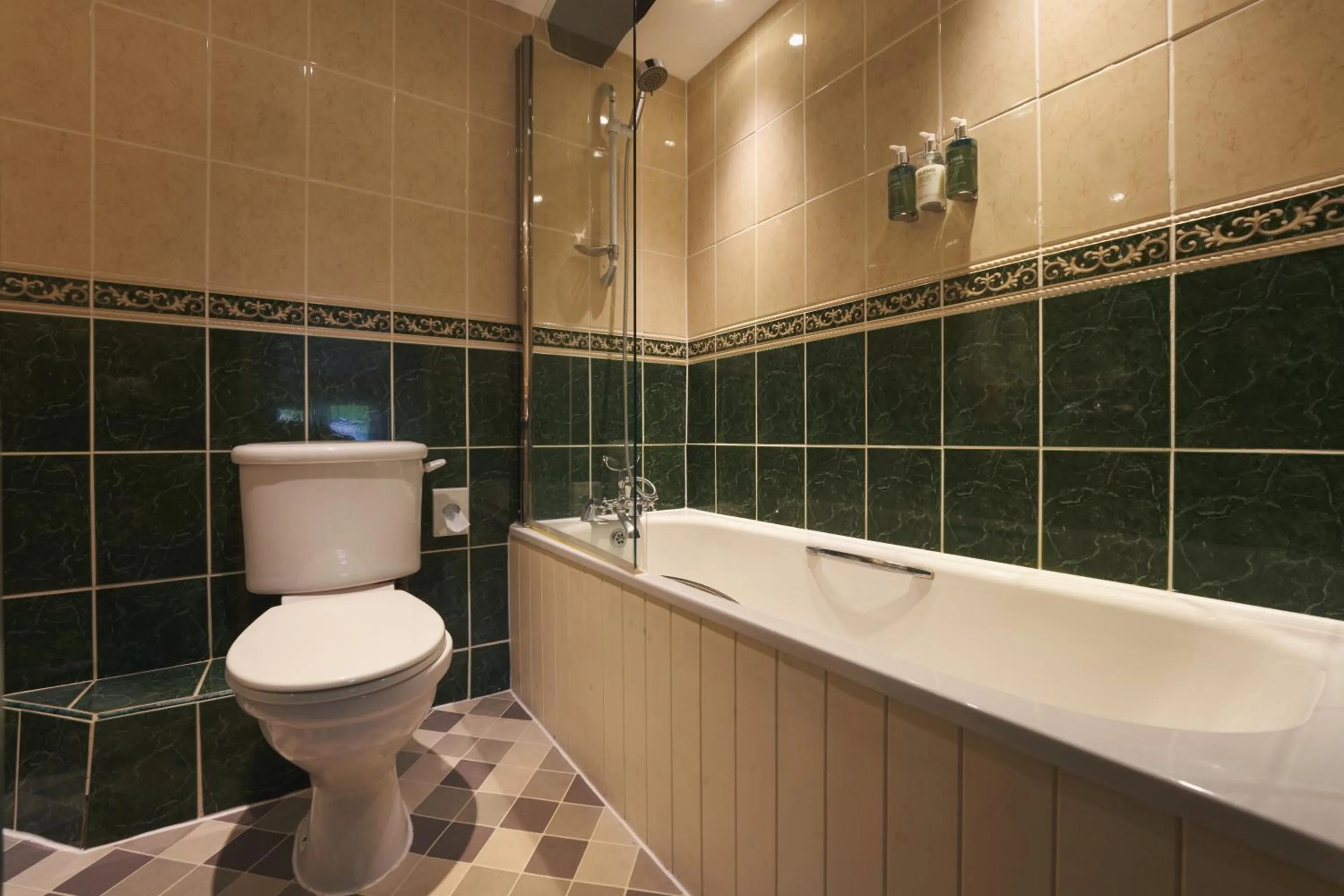 Bath in Blue Ball Inn