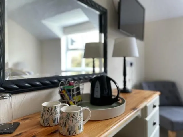 Coffee/tea facilities in Blue Ball Inn