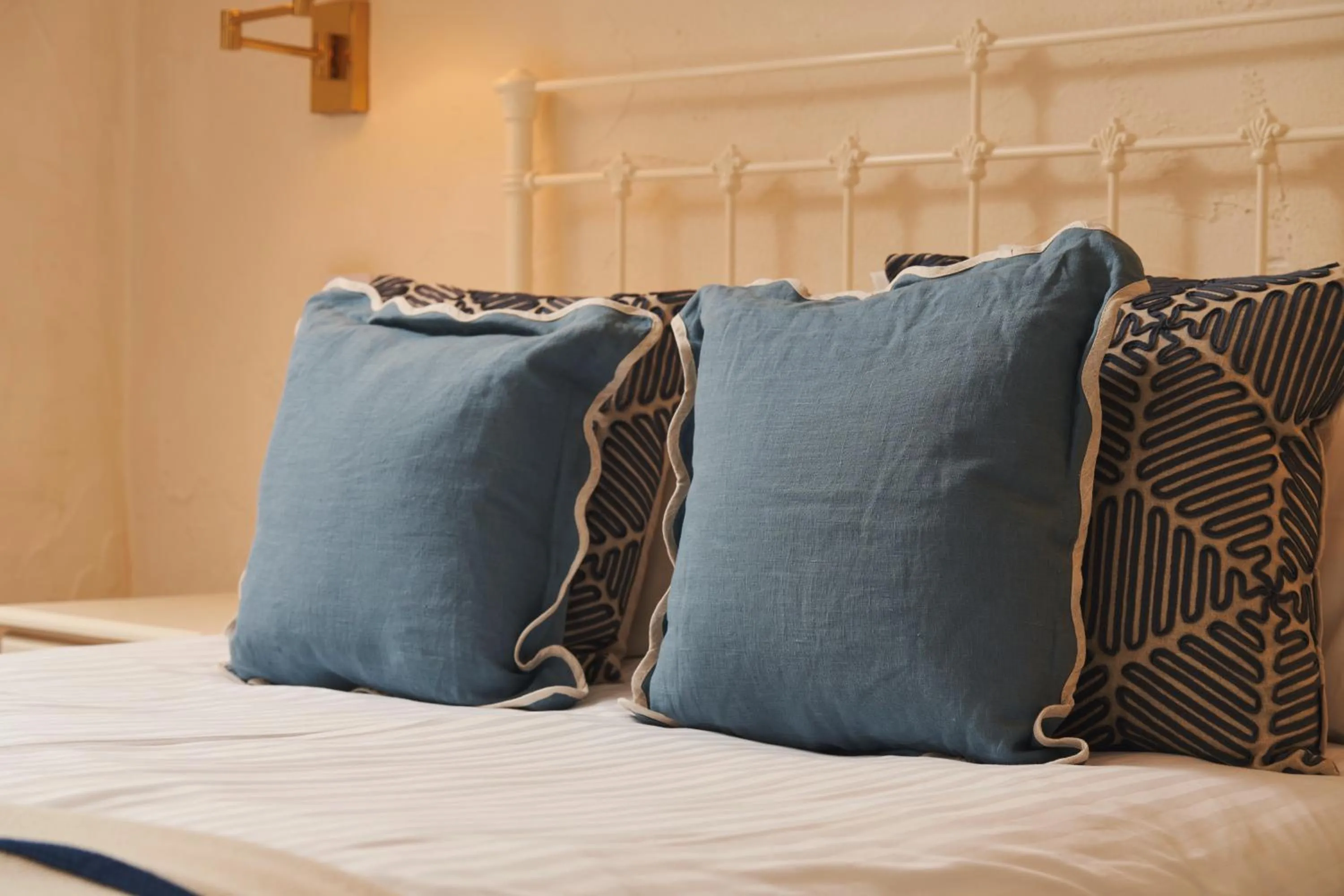 Bed in Blue Ball Inn